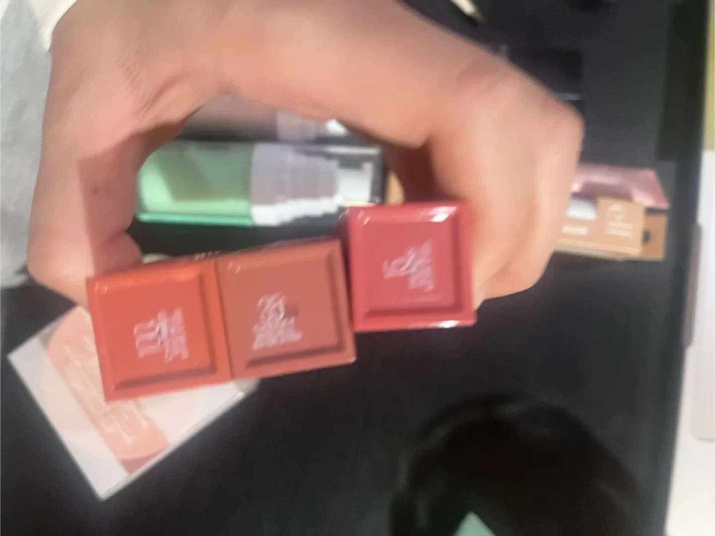 Elf and Maybelline Lipstick makeup set image indicator(2)