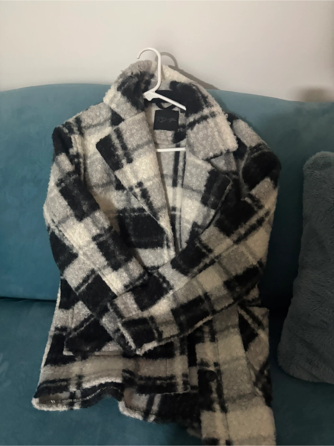 BB Dakota Plaid Coat - Size xS