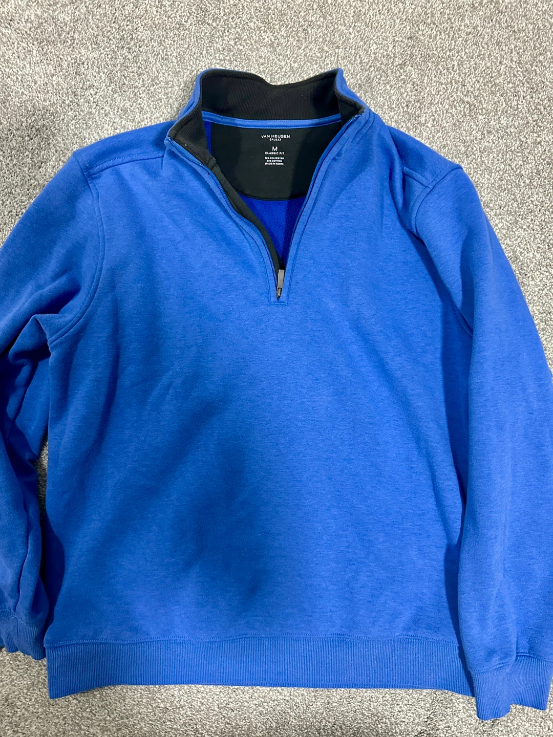 Van Heusen Classic Fit Pullover - Size M
