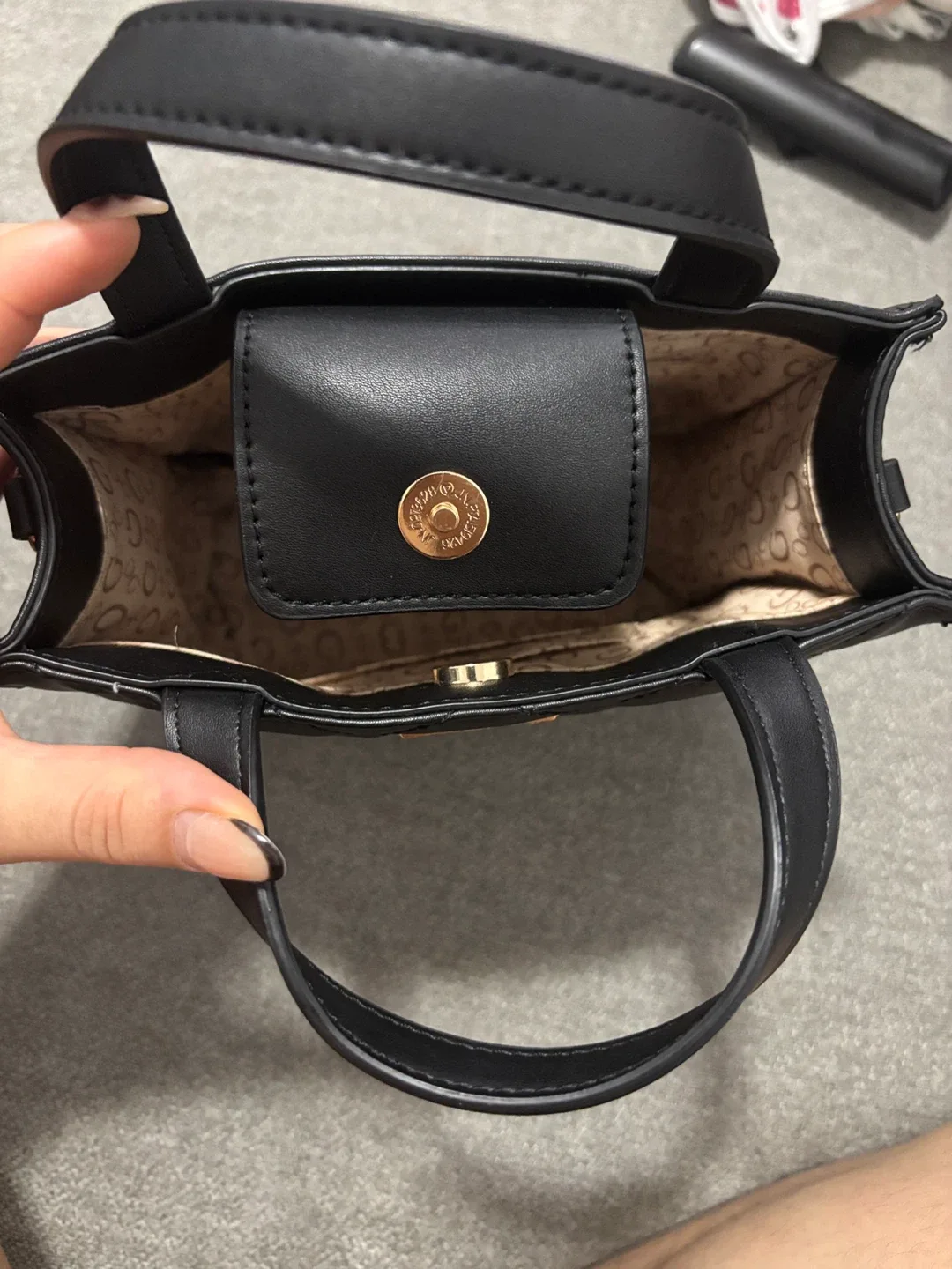 Guess Black Quilted Handbag image indicator(3)