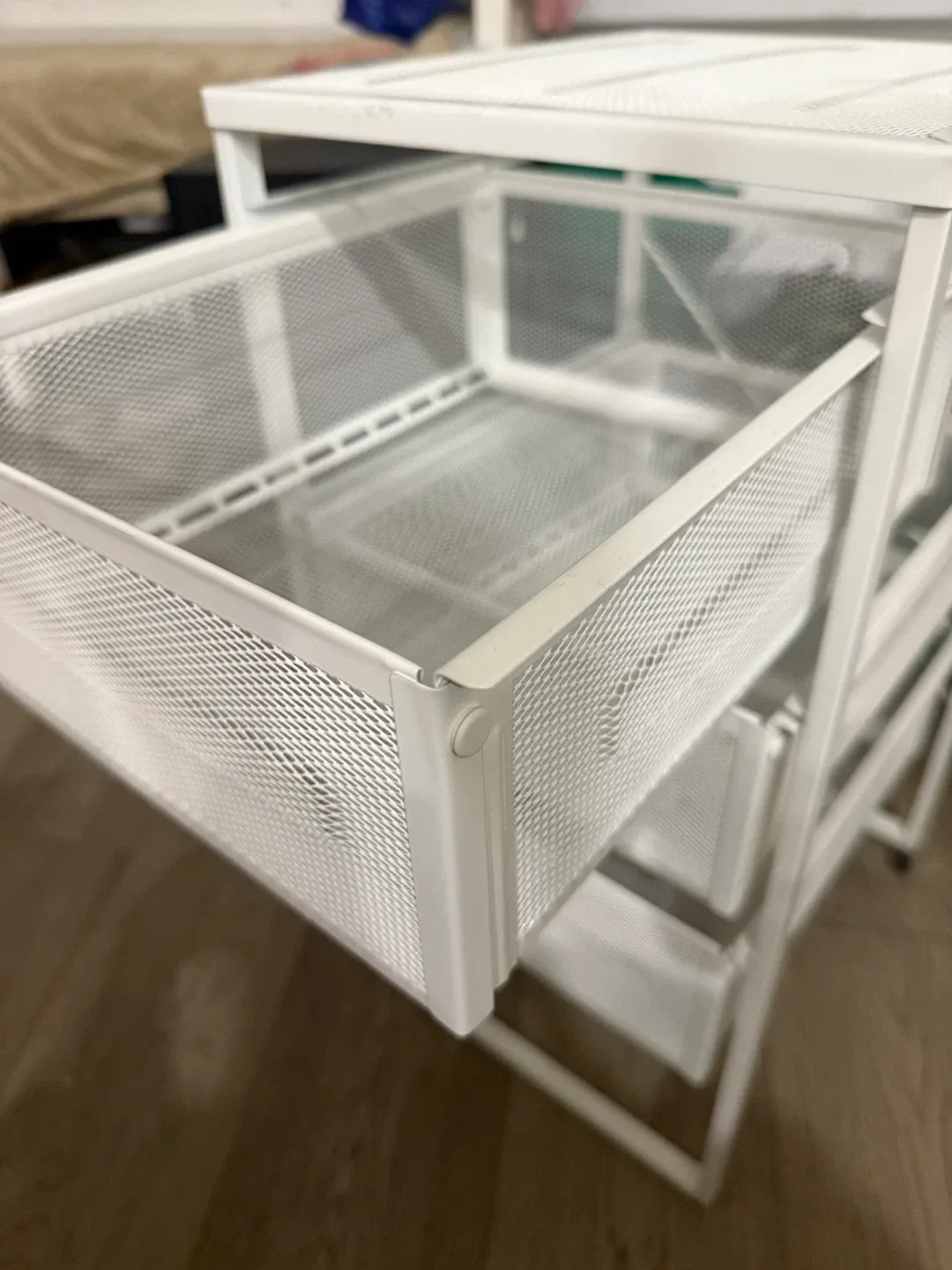 IKEA HELMER White Drawer Unit on Casters image indicator(2)