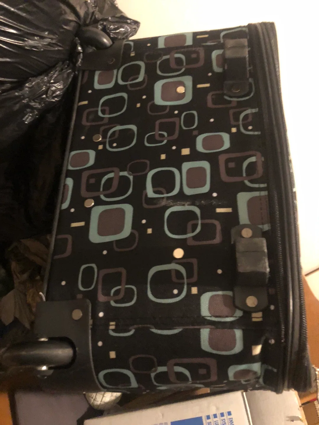 Foxy Jeans Carry-On Suitcase image indicator(9)