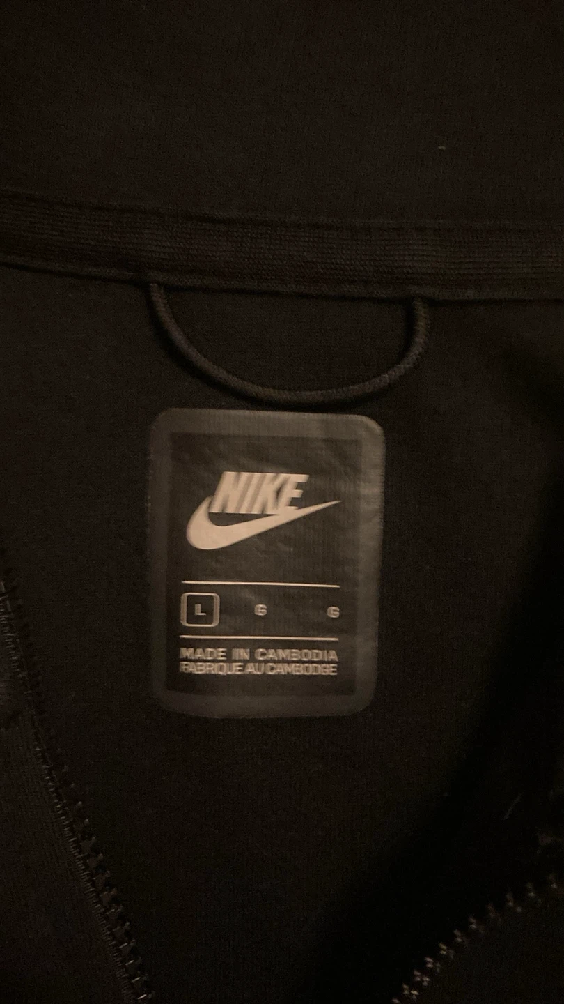 Nike Black Tech Fleece Hoodie - Size Large - photo 2