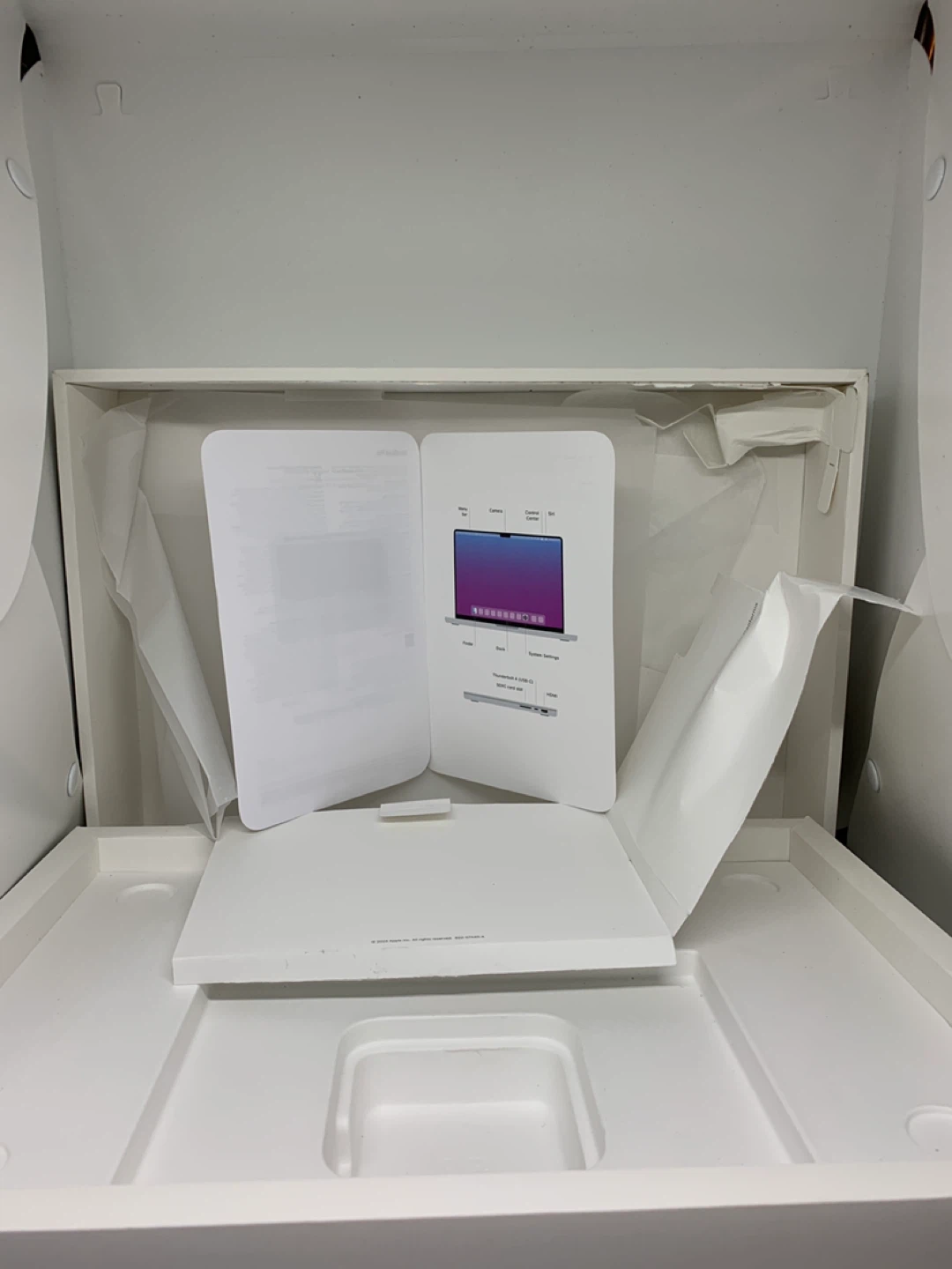 MacBook Pro  (box only) - photo 3