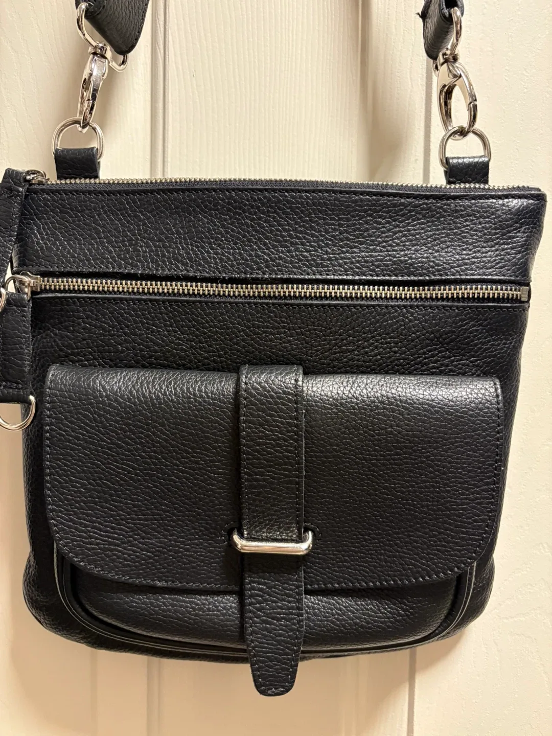 Roots Black Leather Crossbody Bag image indicator(2)