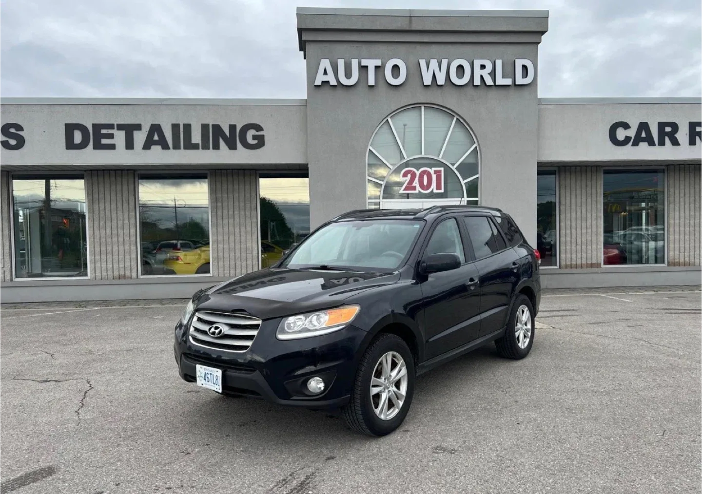 2012 Hyundai Santa Fe GLS - Black SUV