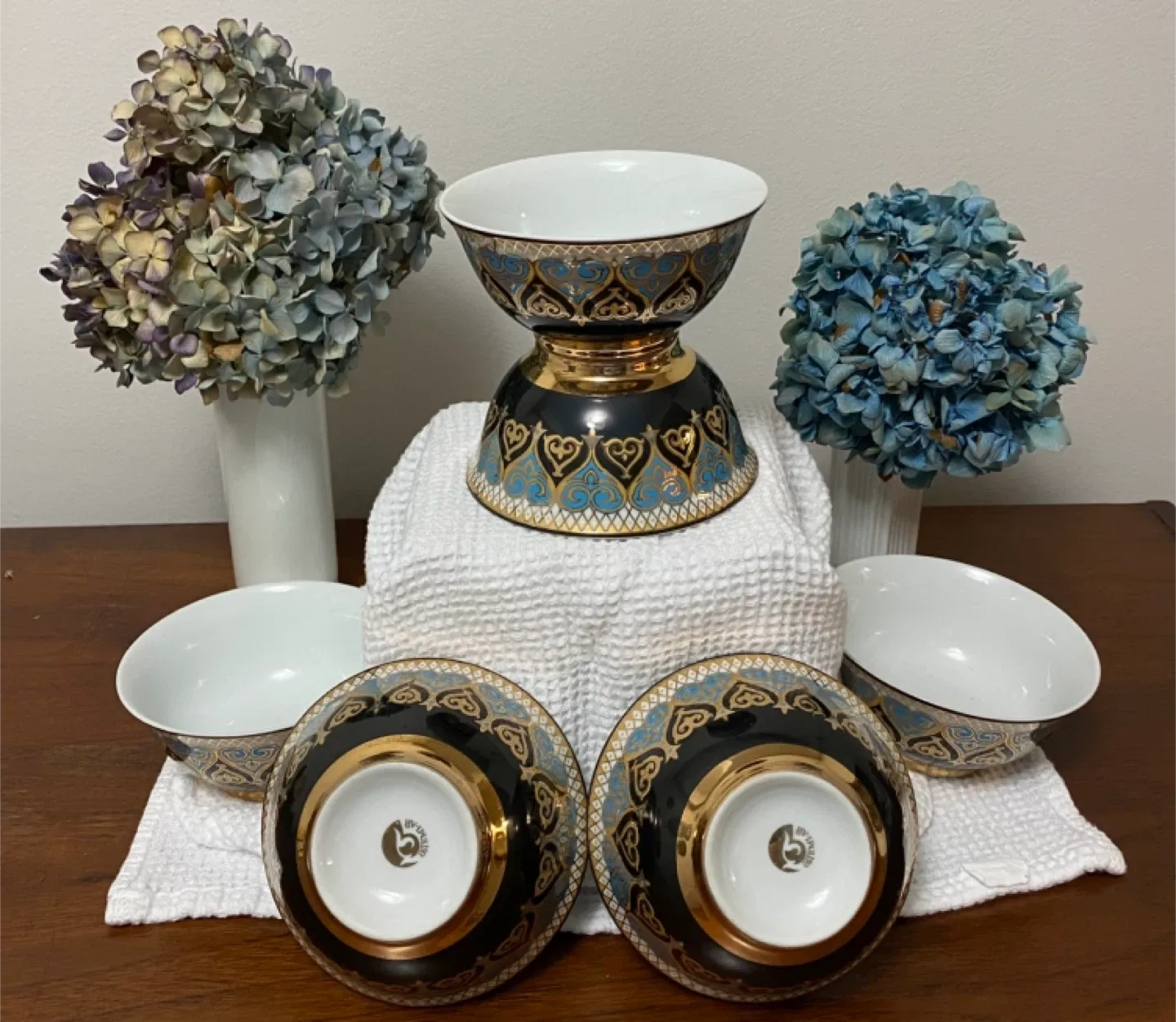 Kazakhstan Tea cups set image indicator(2)