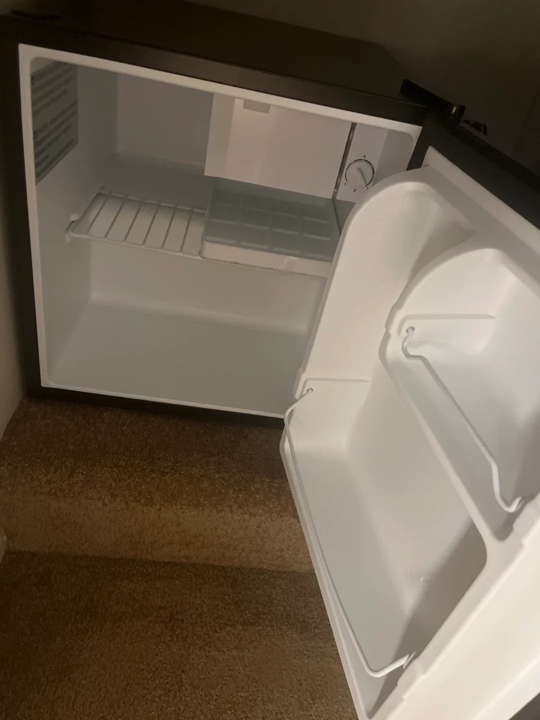 Kenmore Mini Fridge - Compact and Clean! image indicator(2)