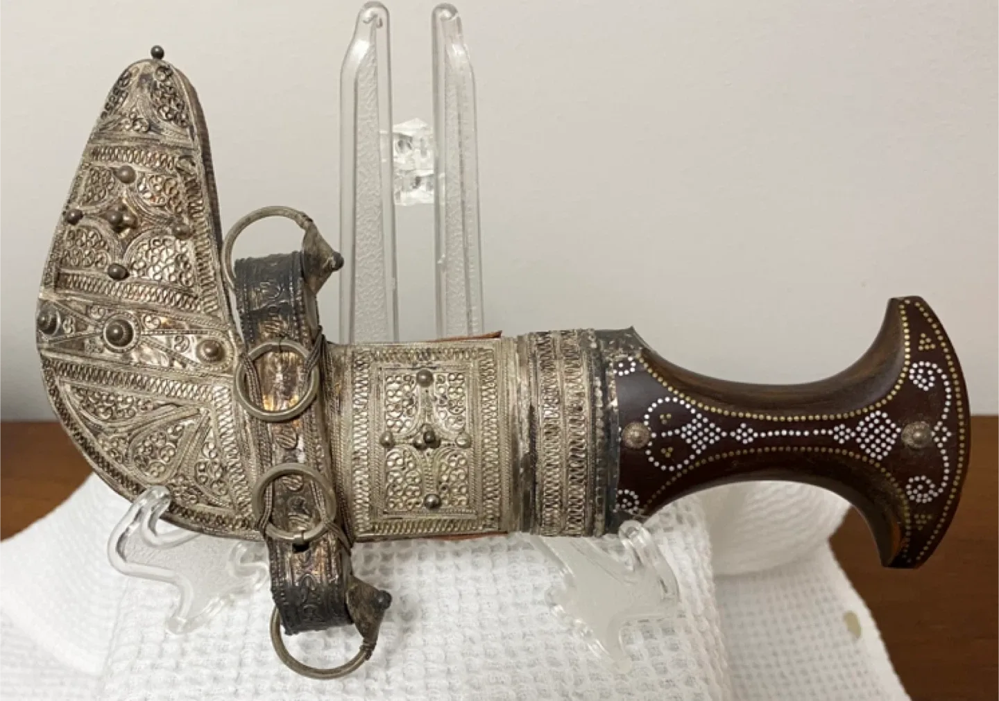 Omani Silver & Leather Khanjar thumbnail