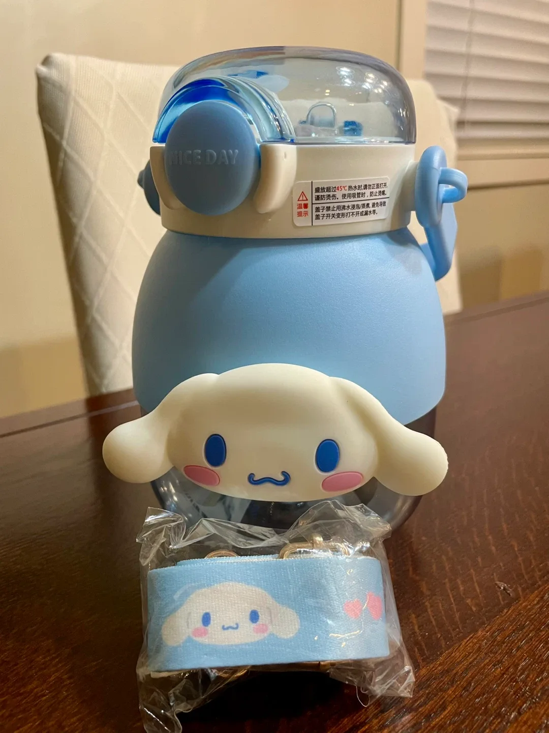 NEW Sanrio Cinnamon Water bottle image indicator(3)