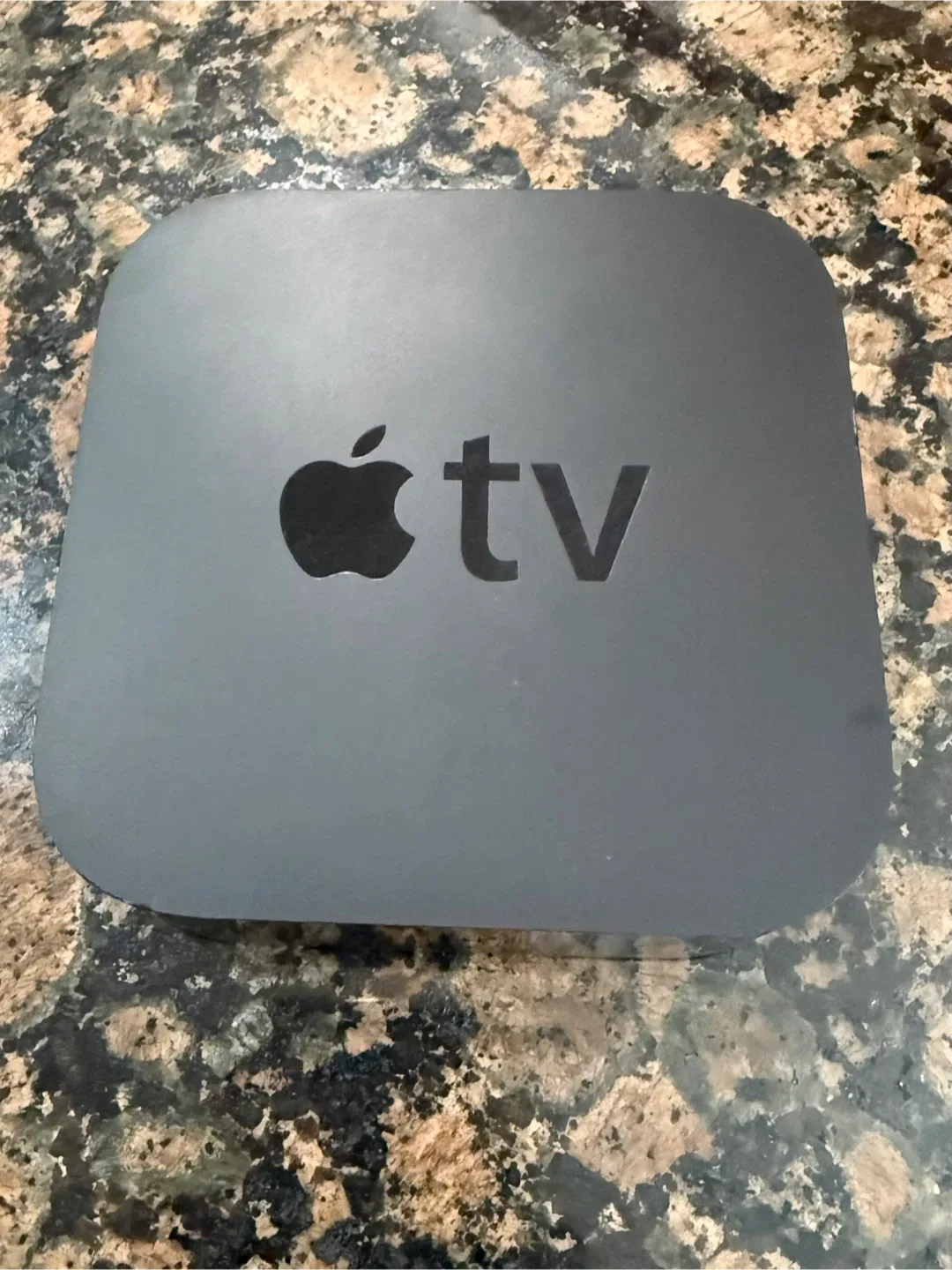 Apple TV Second Generation with Remote and box image indicator(8)