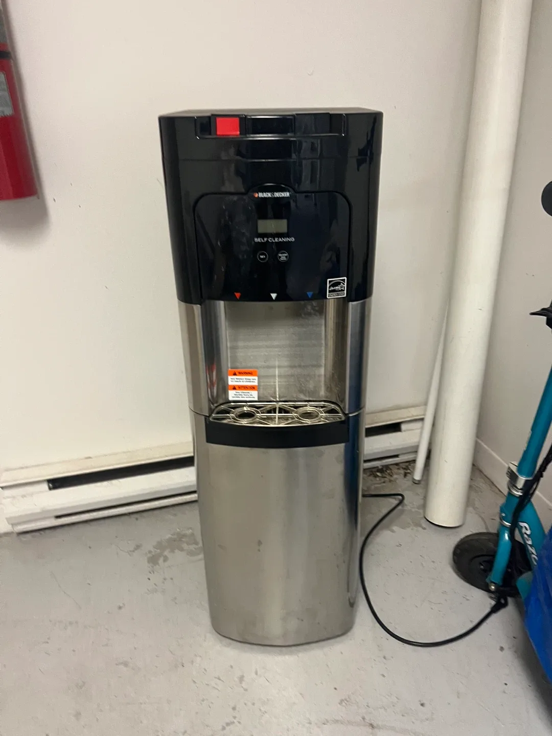 Black & Decker Self Cleaning Water Dispenser