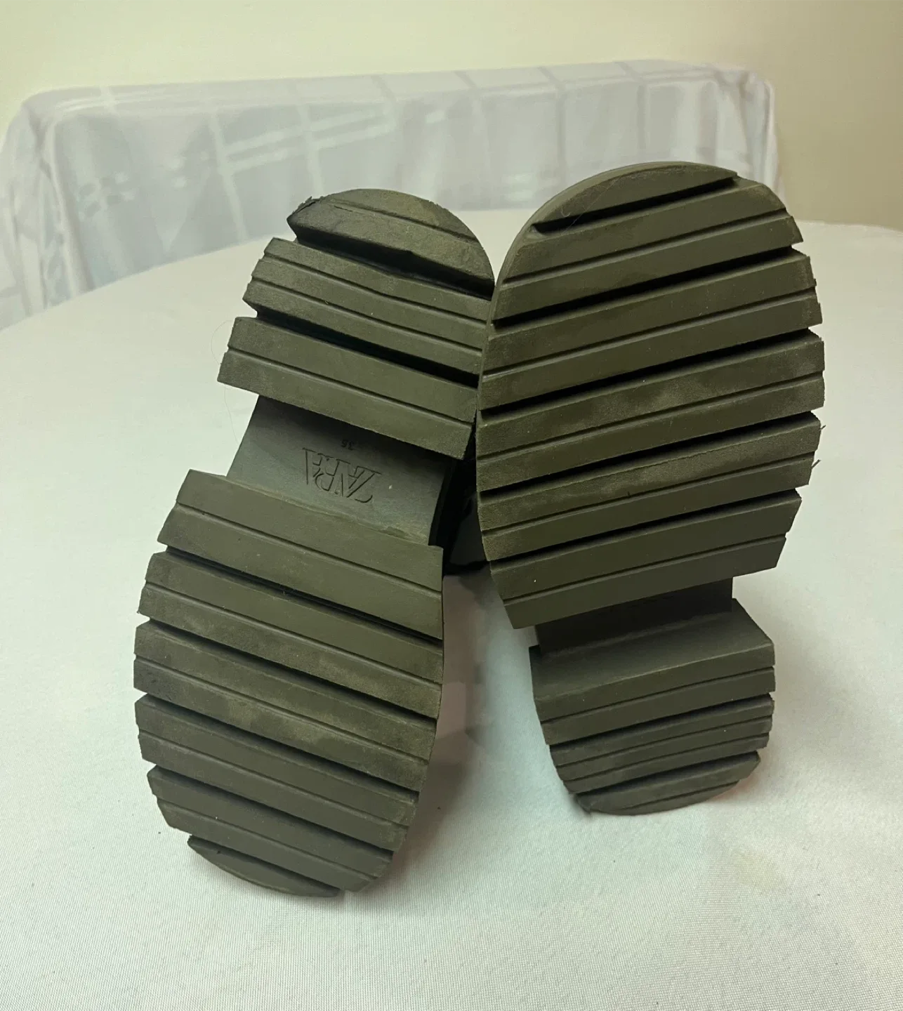 Ladies Size 5.5 Brown Combat Boots - Chunky Soles image indicator(5)