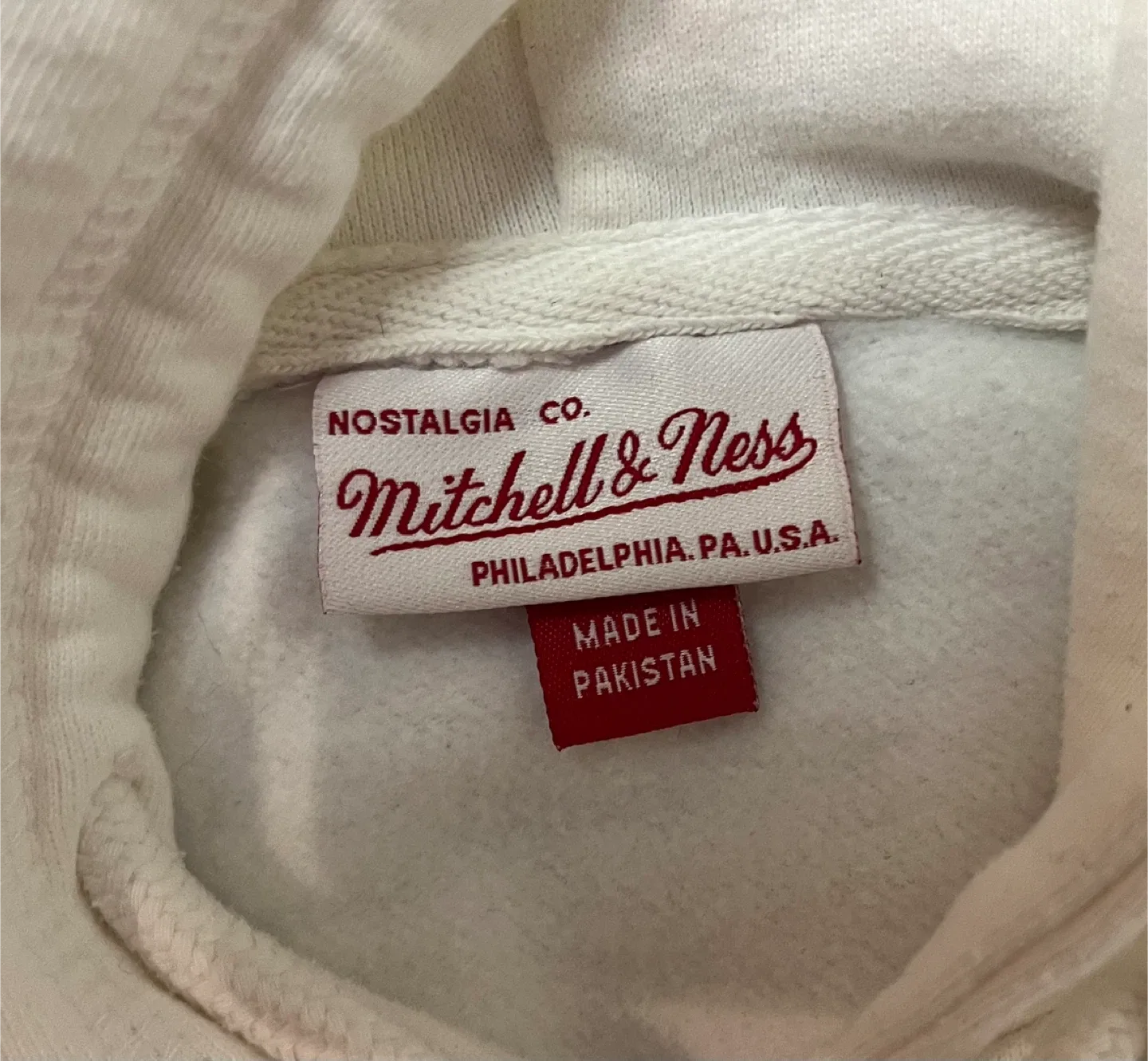 Men’s Size Large - Toronto Raptors White Hoodie image indicator(5)