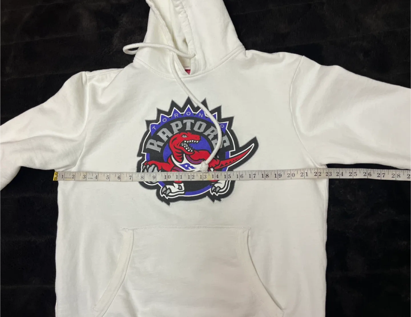 Men’s Size Large - Toronto Raptors White Hoodie image indicator(8)