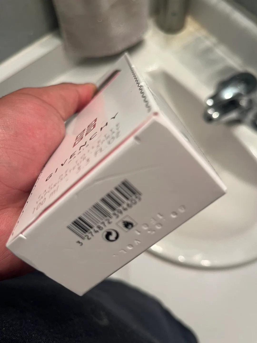 Givenchy Hot Couture Eau de Toilette 100ml image indicator(4)