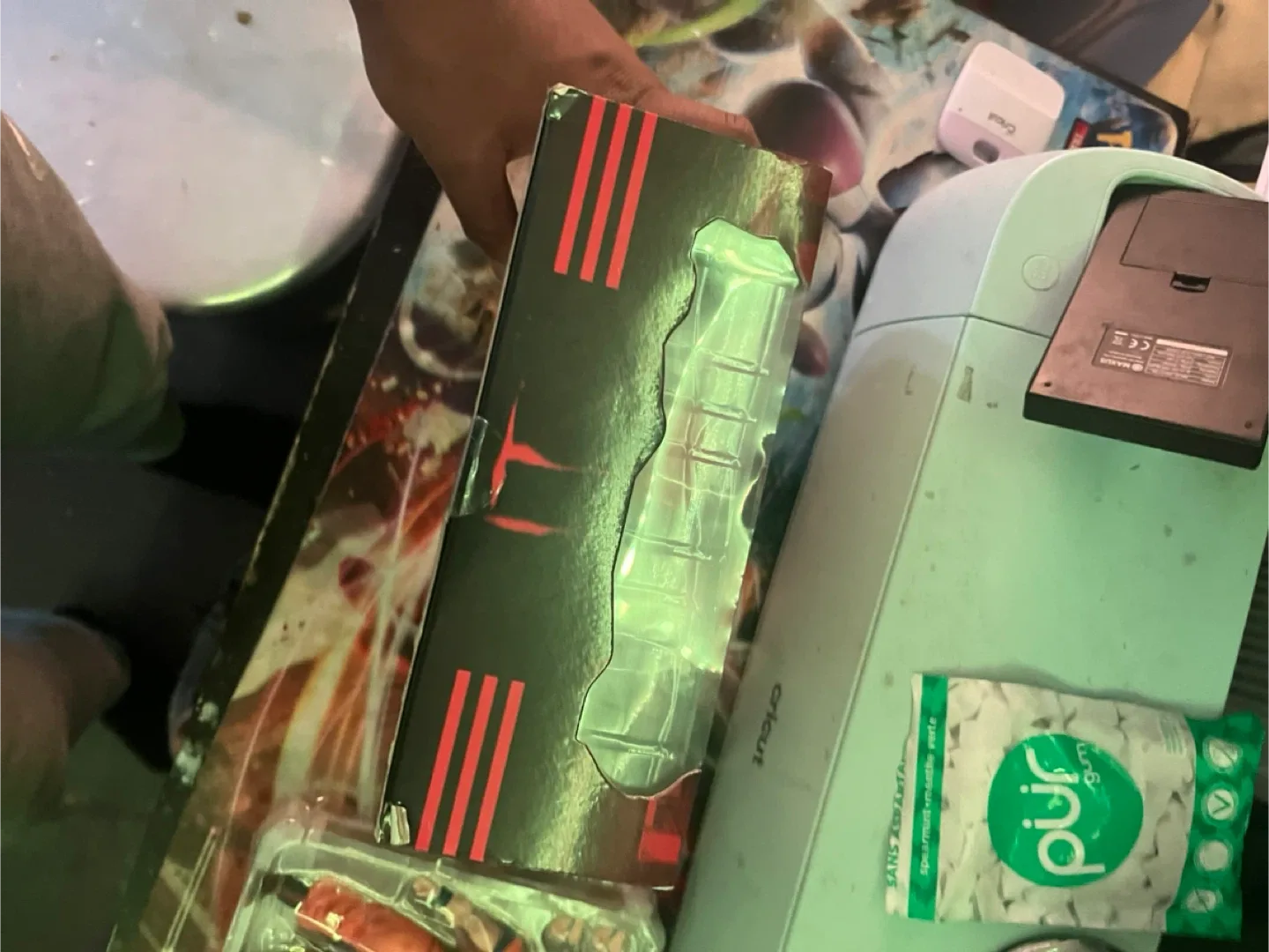 Mezco MDS IT (2017) Pennywise Designer Series image indicator(5)