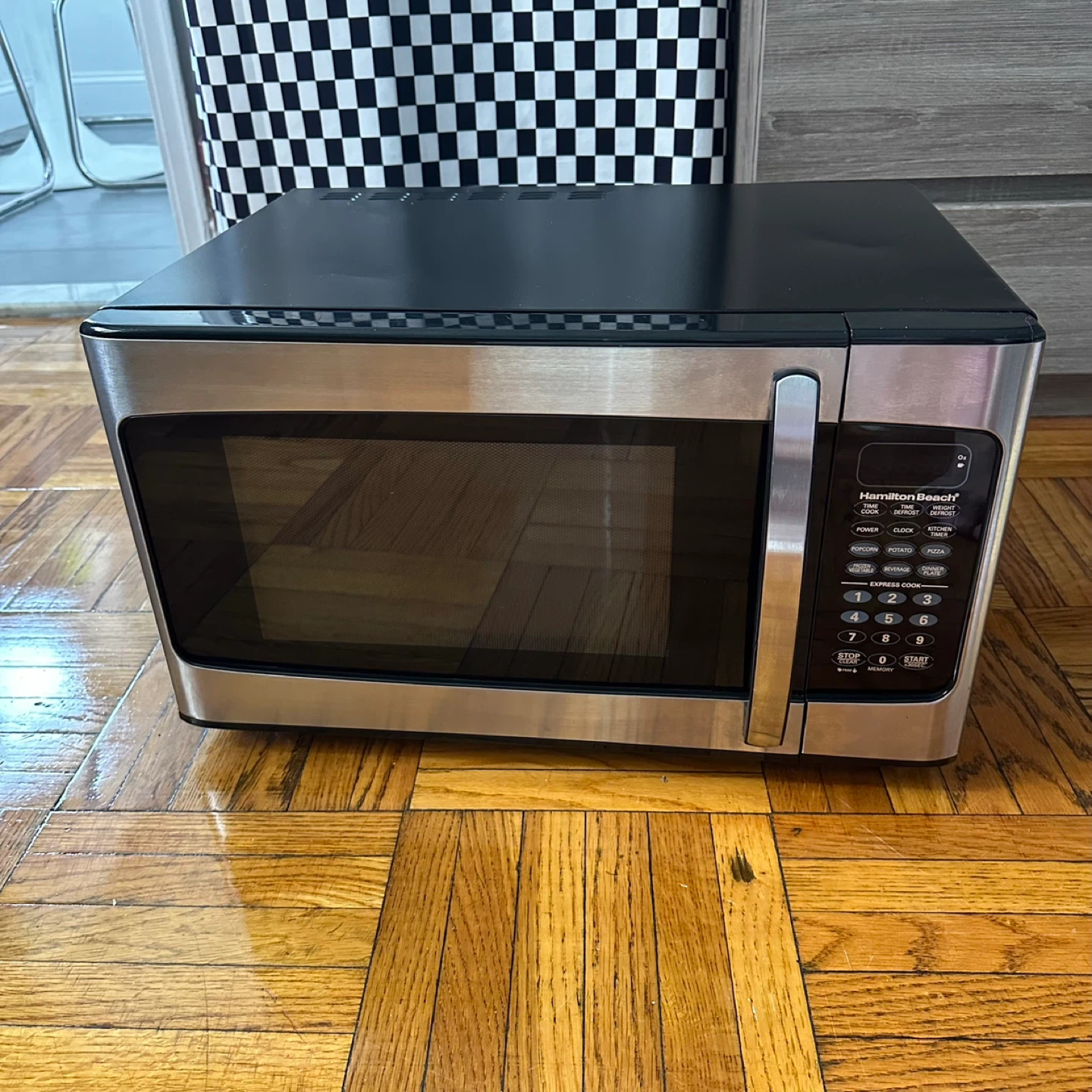 Hamilton Beach Microwave Oven - photo 4