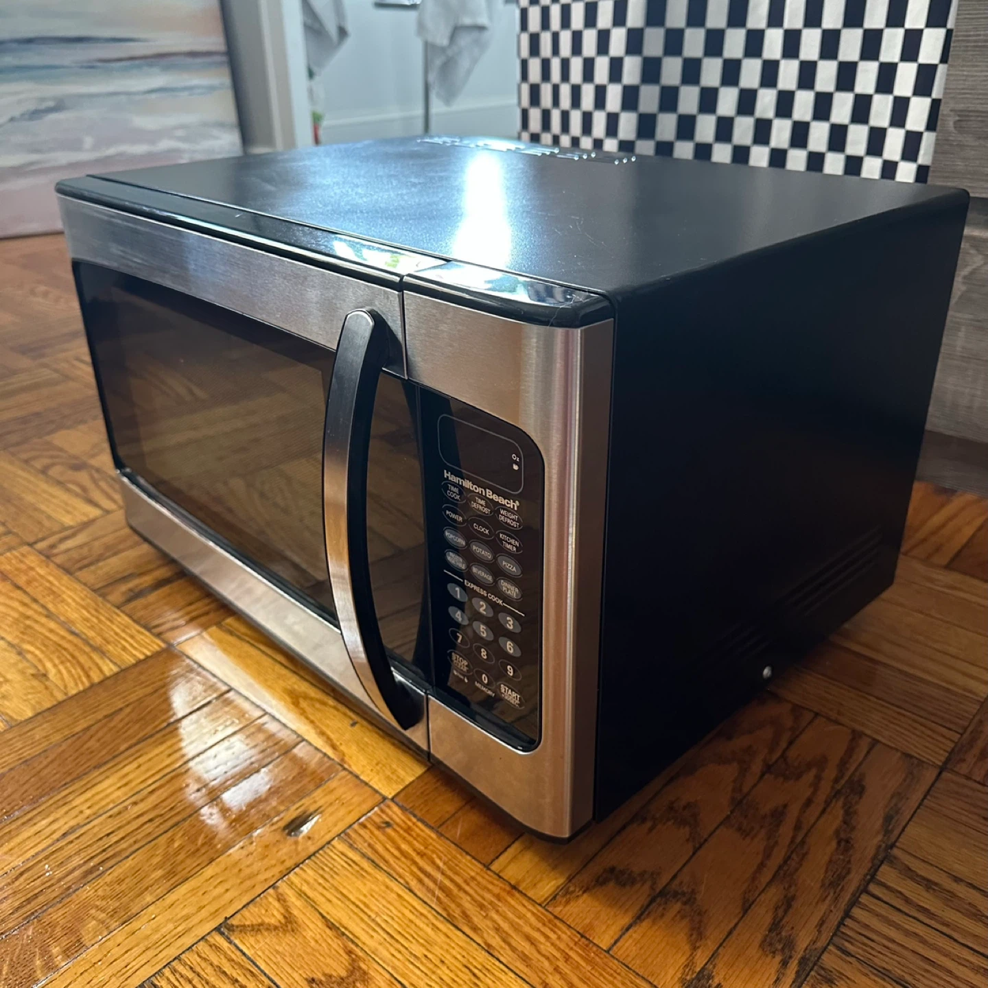 Hamilton Beach Microwave Oven - photo 3