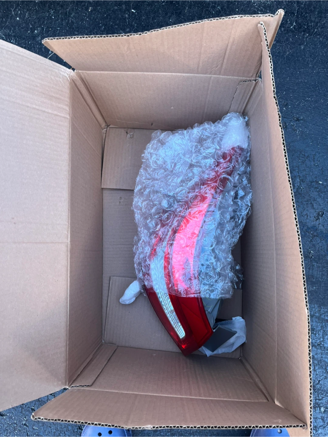 Nissan Sentra left tail light