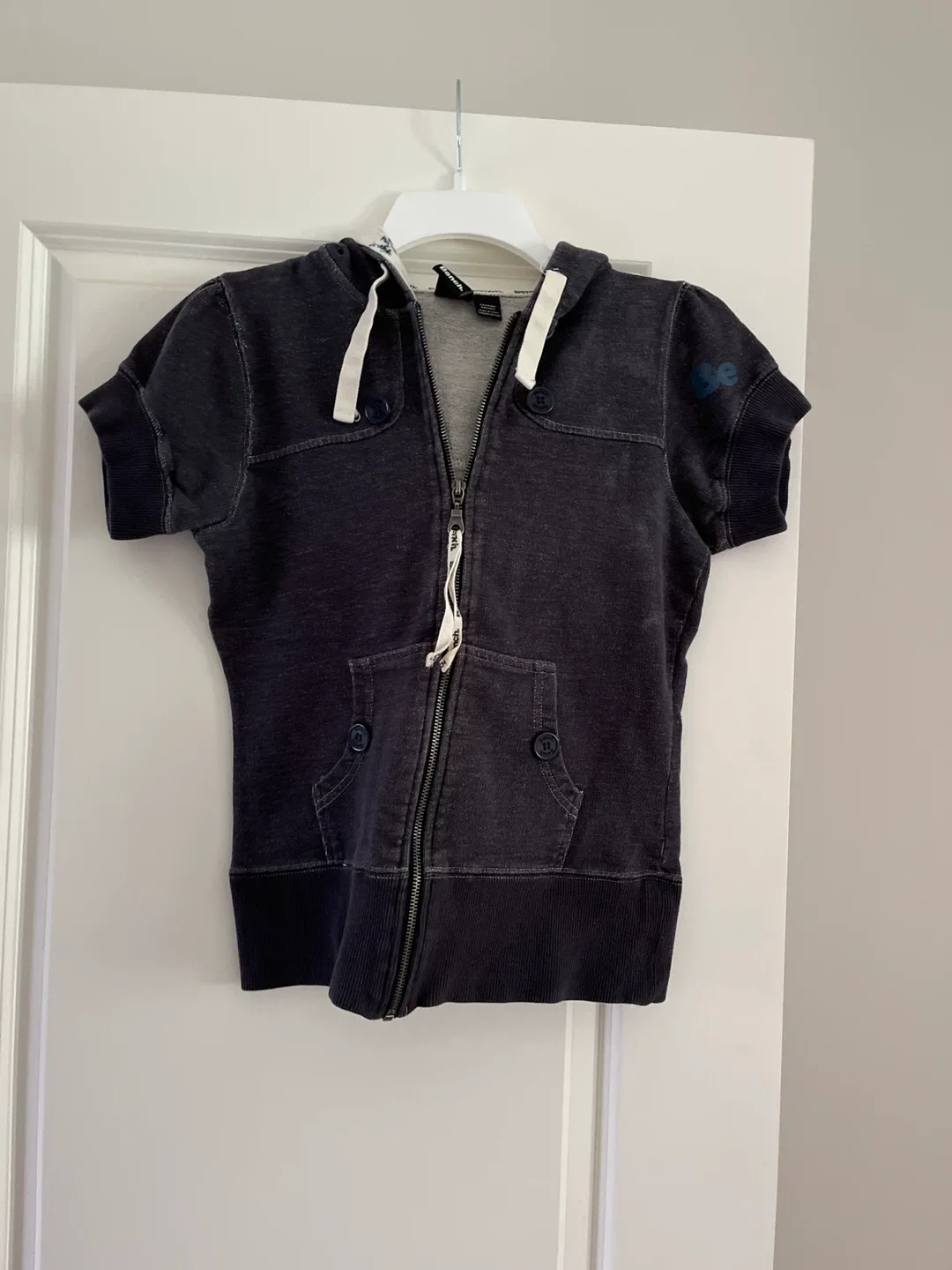 Bench. Short Sleeve Zip Up Hoodie - Size S image indicator(2)