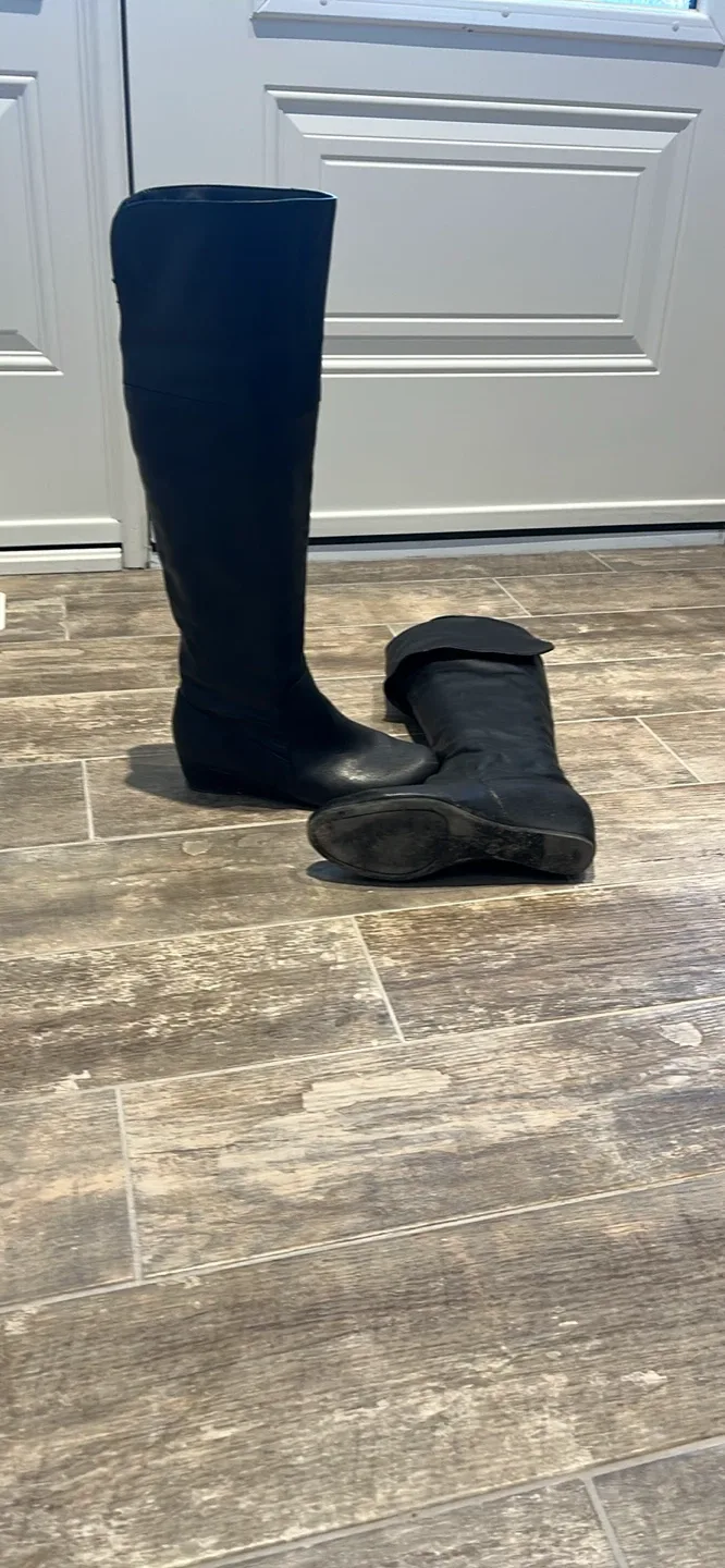 Aldo Black Knee-High Boots image indicator(3)