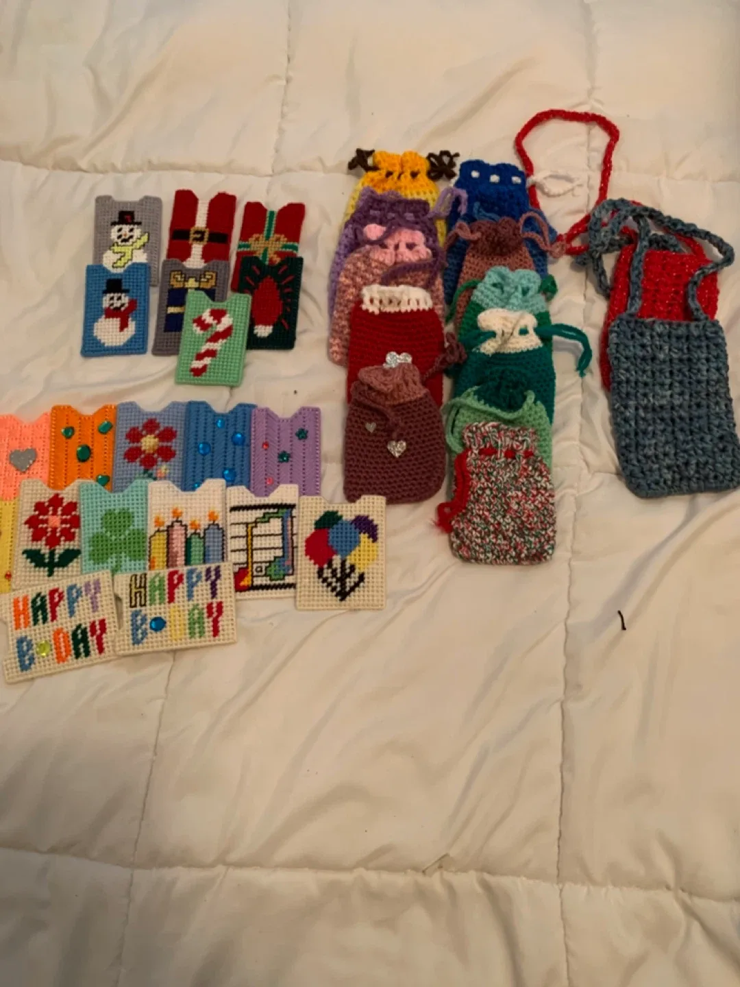 Handmade Crochet Blankets & Hats image indicator(10)