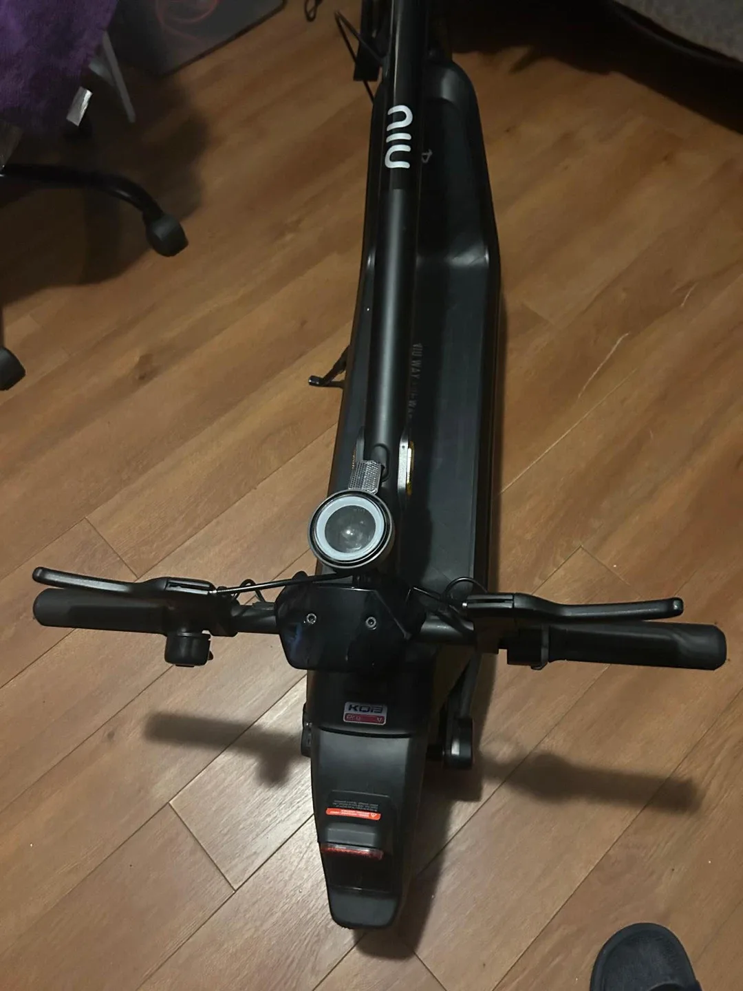 NIU Electric Scooter - Black image indicator(6)