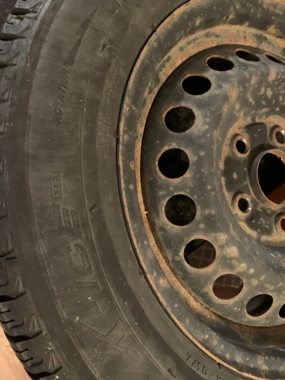 195/65R15 Winter Tire image indicator(2)