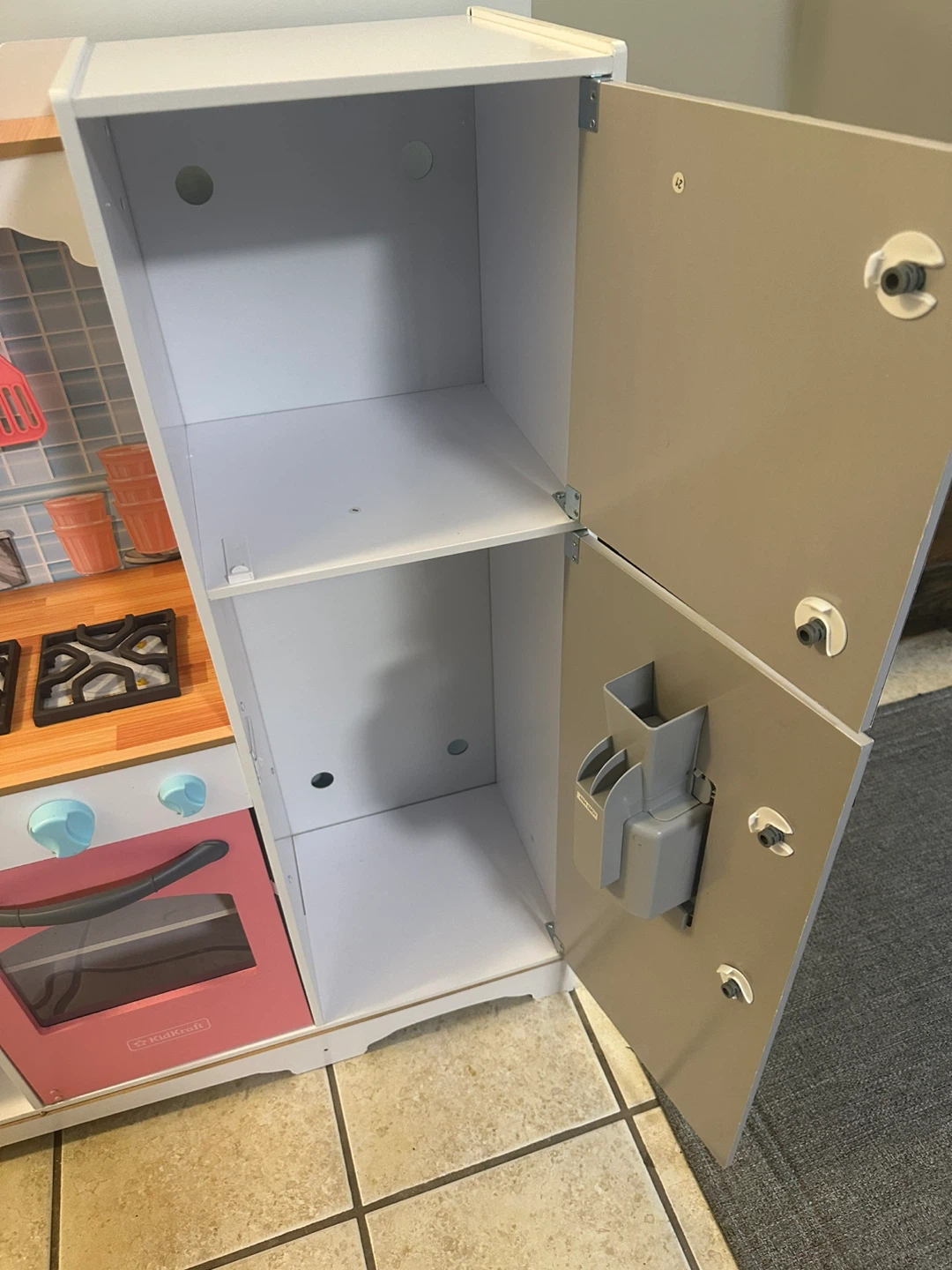 KidKraft Wooden Play Kitchen - photo 4