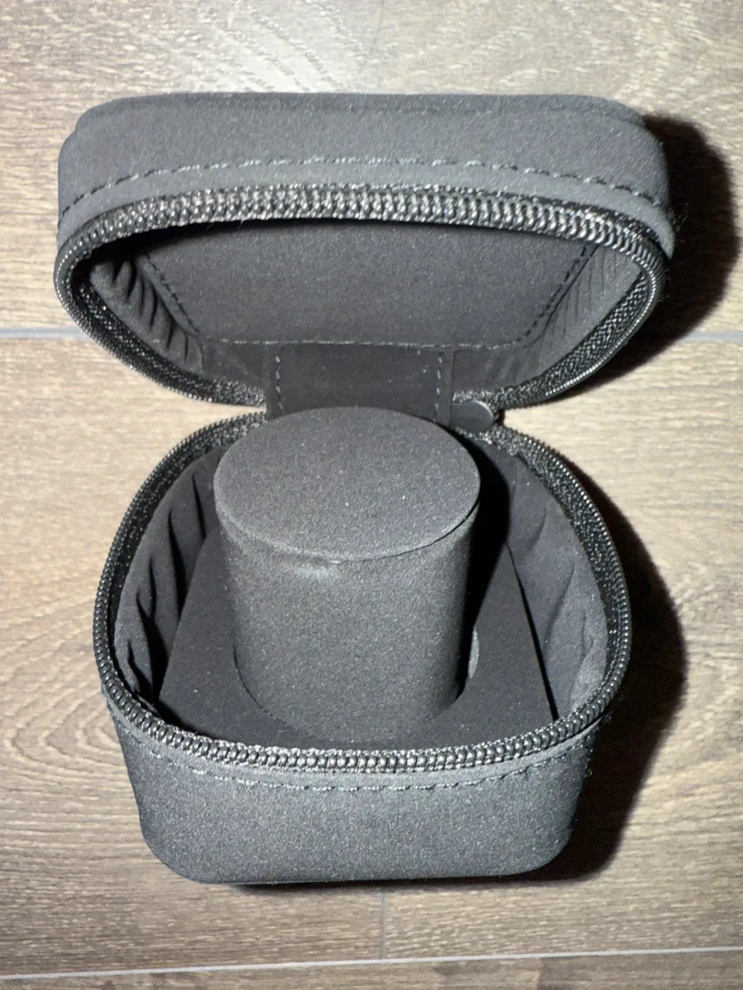 Chanel Black Watch Case image indicator(3)