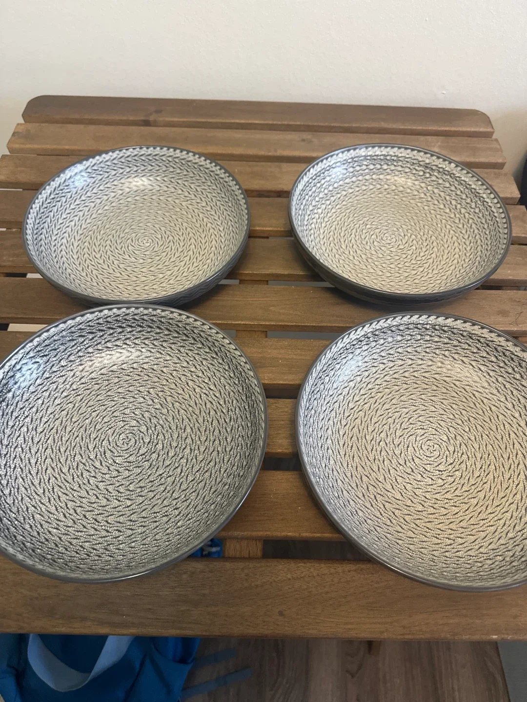 Stoneware textured bowl set - Costco image indicator(3)