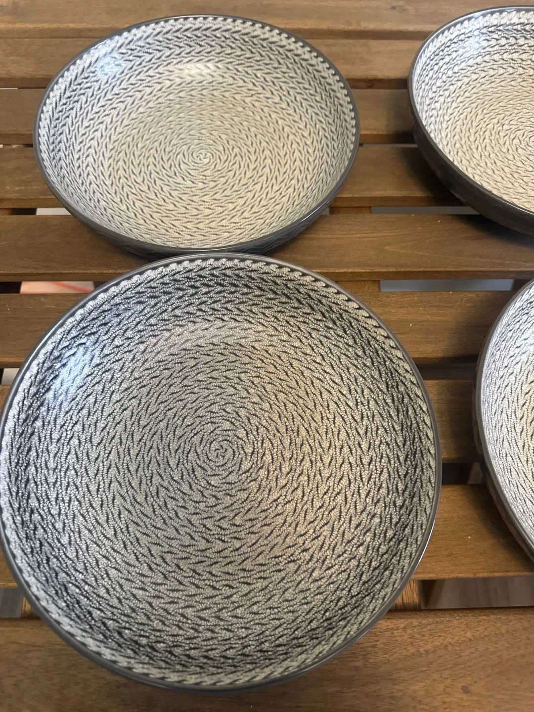 Stoneware textured bowl set - Costco image indicator(2)