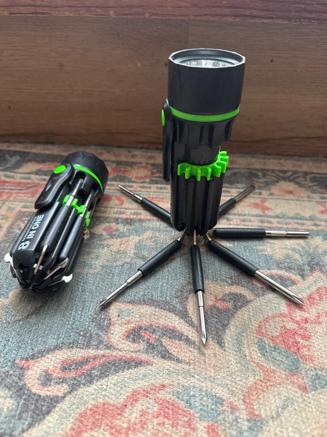 2-Pack 8-in-1 Screwdriver Set image indicator(2)