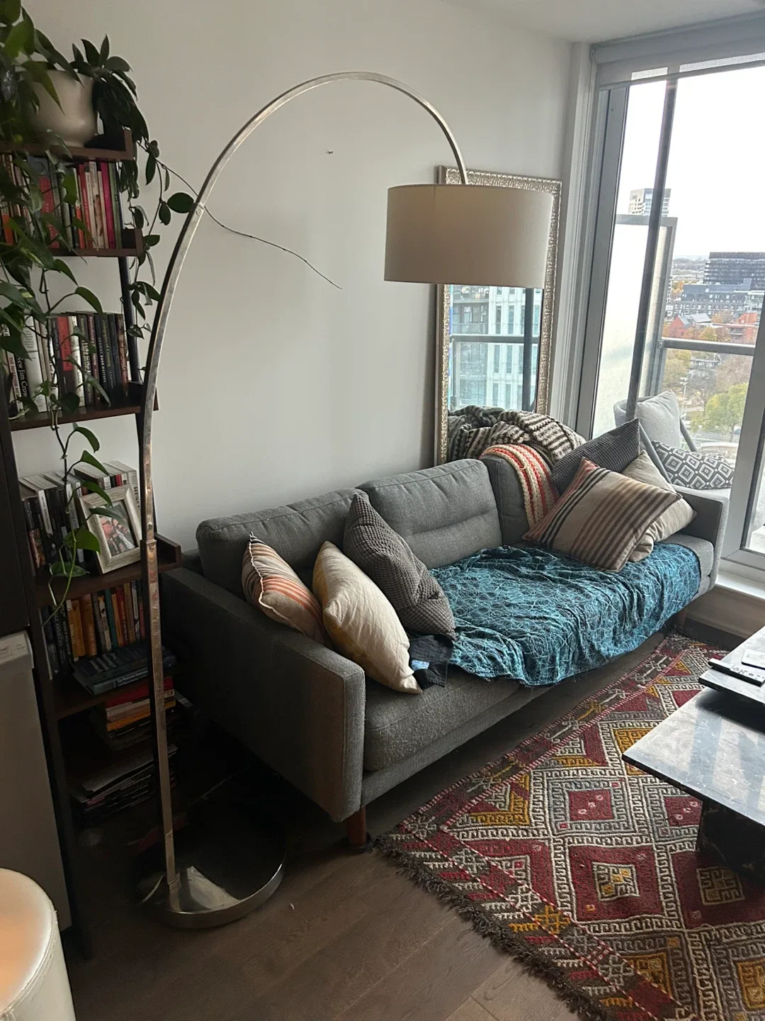 Arc Floor Lamp casalife image indicator(4)