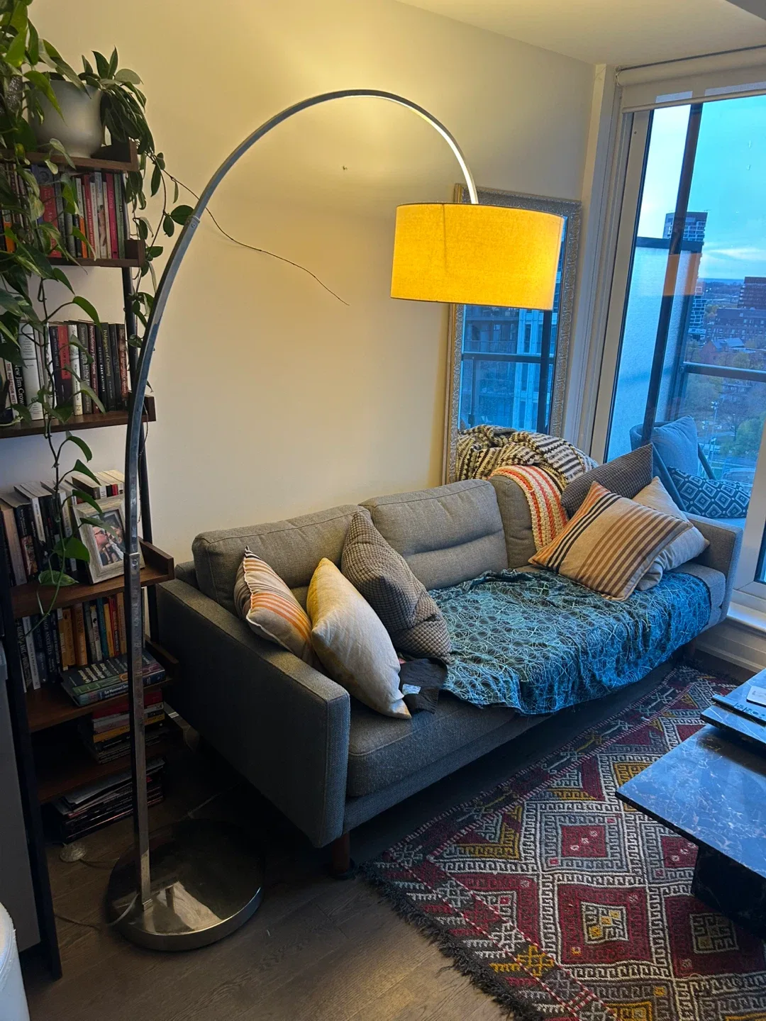 Arc Floor Lamp casalife image indicator(3)