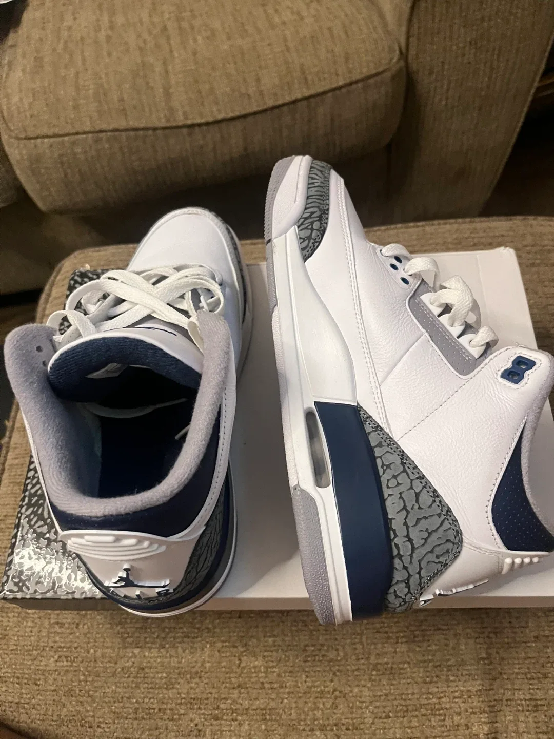 Jordan 3 men image indicator(2)