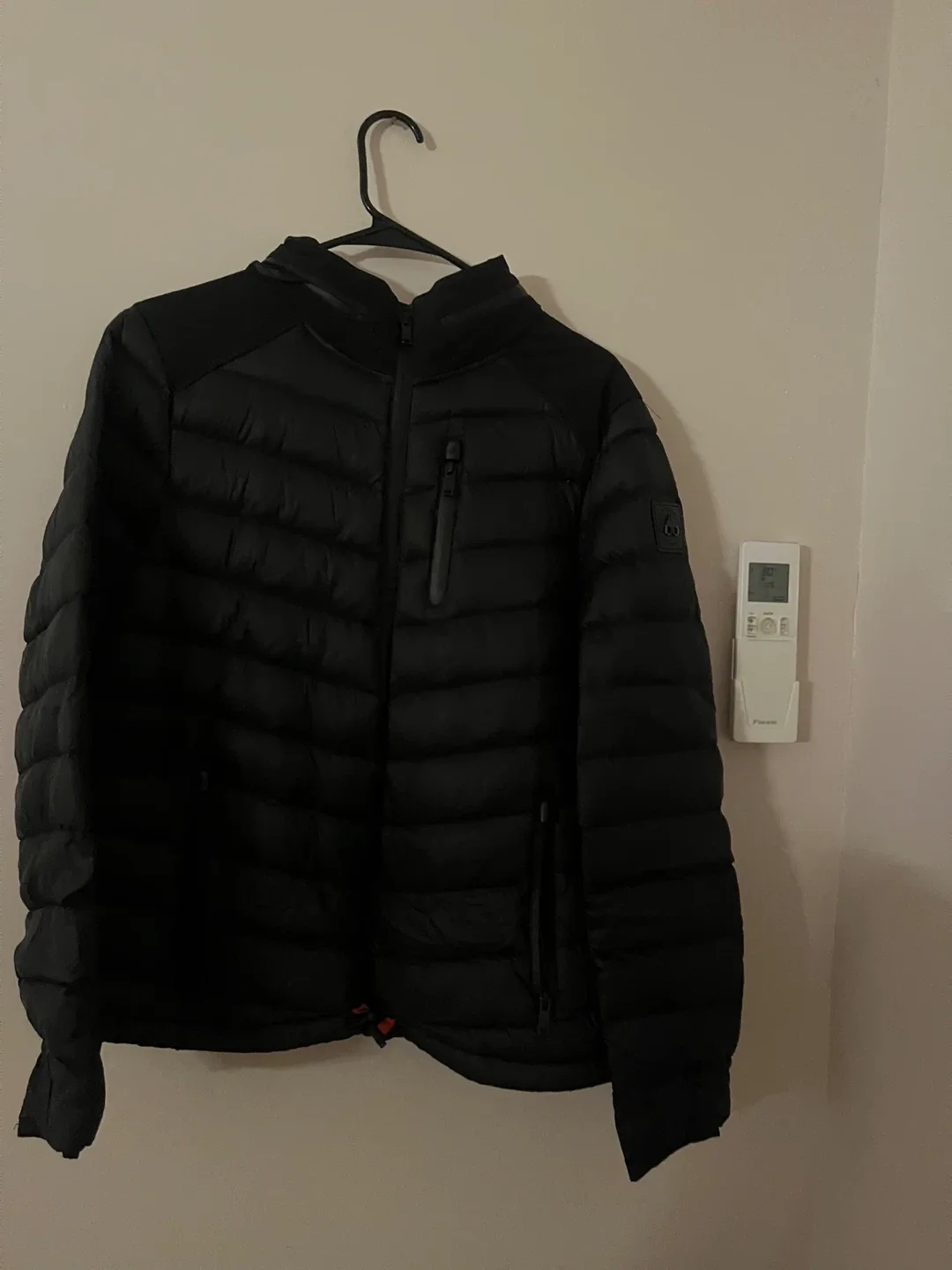 Moose knuckle women’s coat image indicator(5)