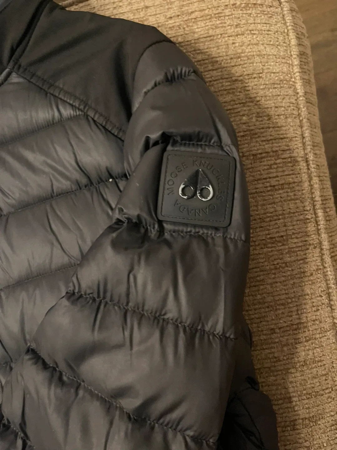 Moose knuckle women’s coat image indicator(2)