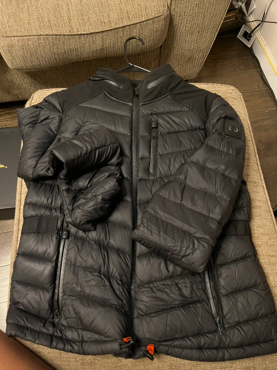 Moose knuckle women’s coat image indicator(4)