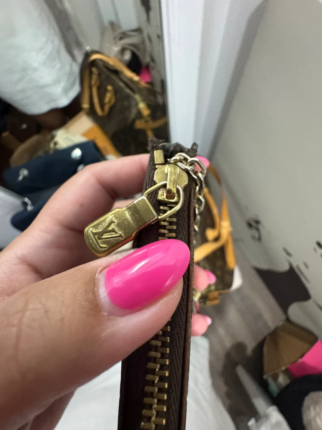 Louis Vuitton Monogram Key Pouch image indicator(2)