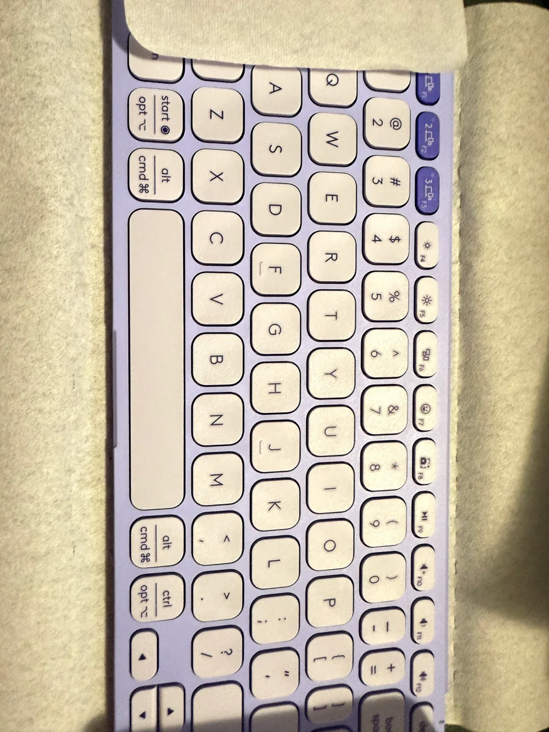 Logitech Keys-To-Go 2 Keyboard - New in Box! image indicator(2)