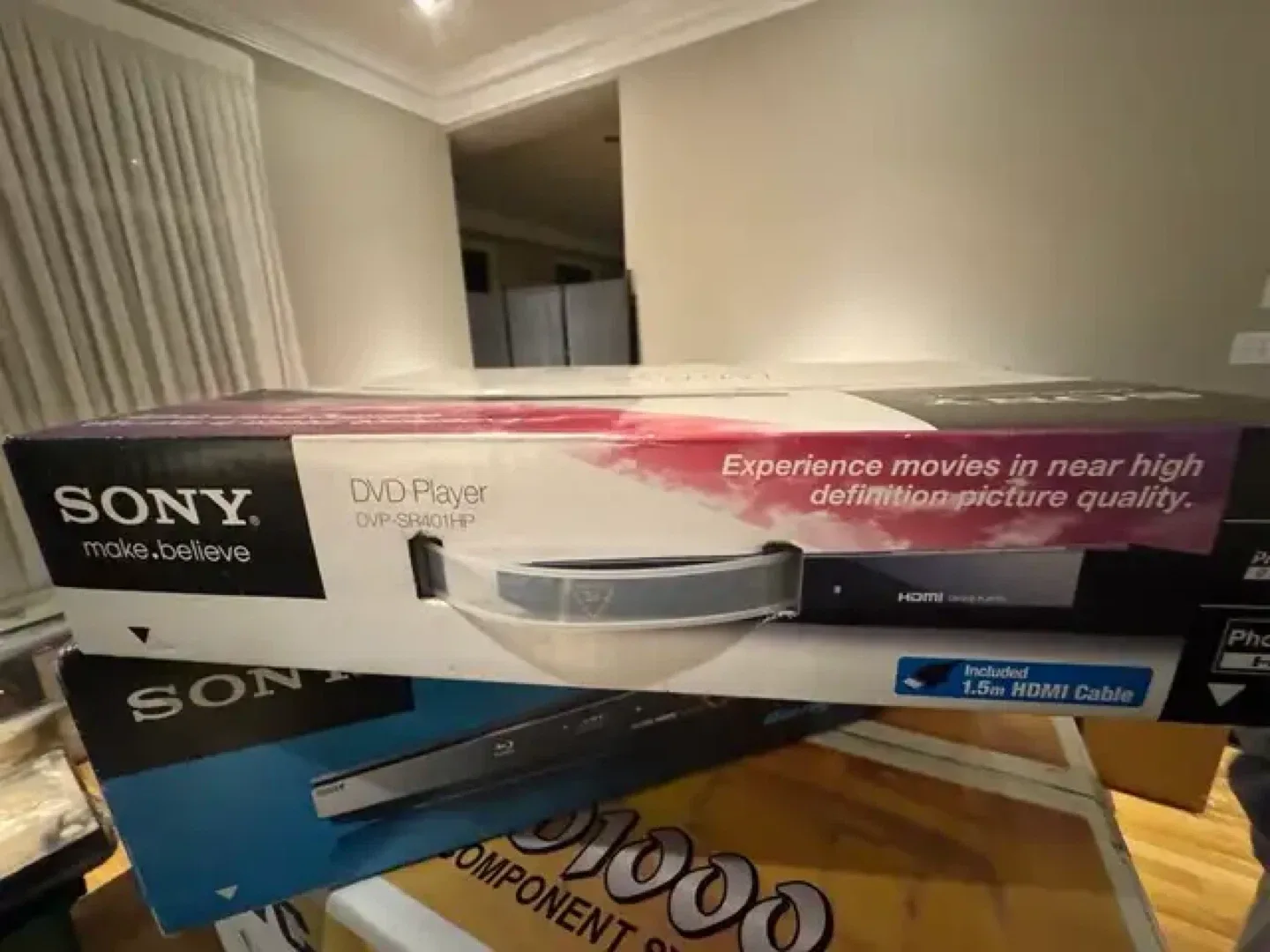 Sony DVP-SR401HP DVD Player - HDMI Cable Included thumbnail