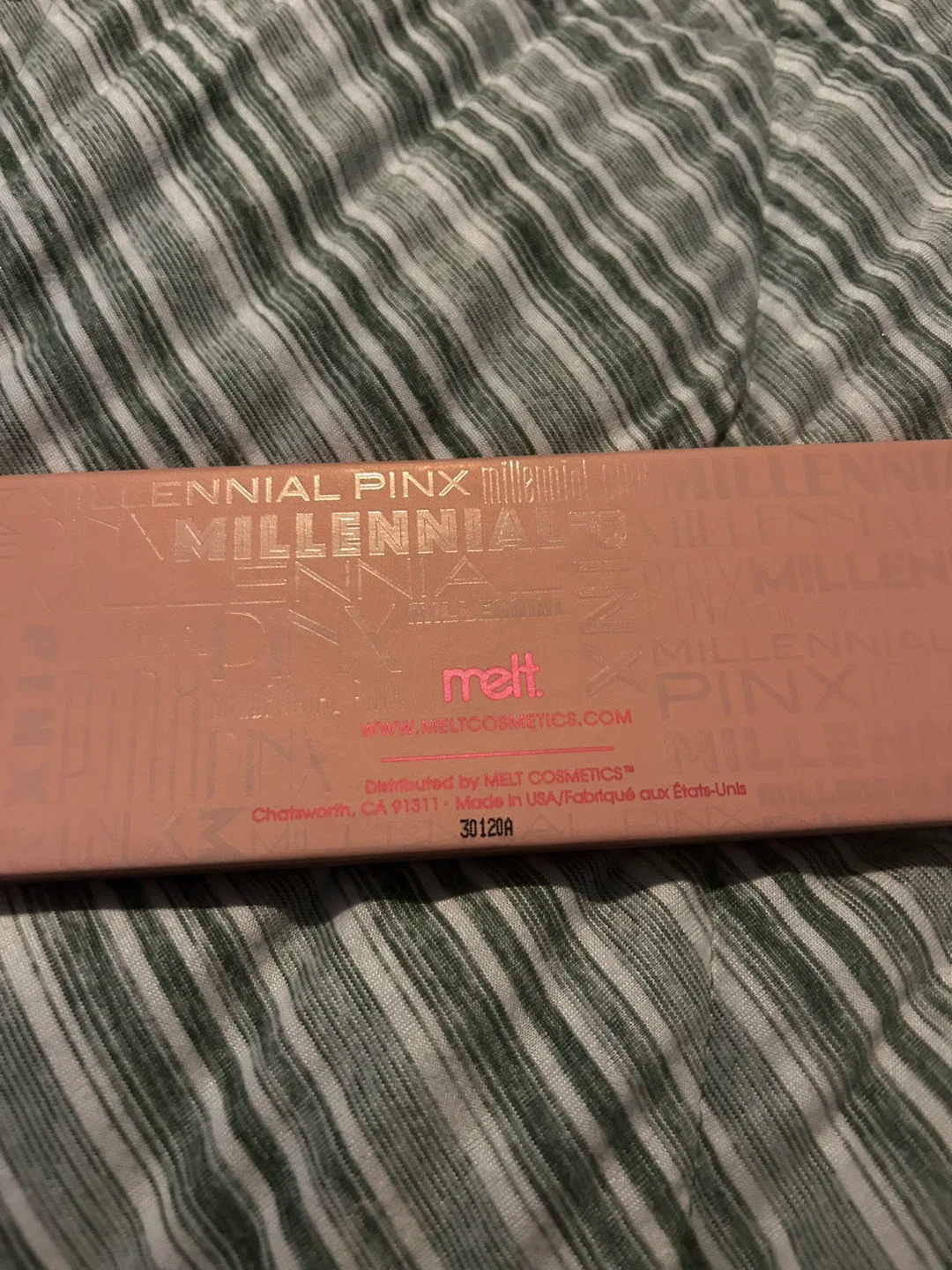 Melt Cosmetics Millennial Pinx Eyeshadow Palette image indicator(3)