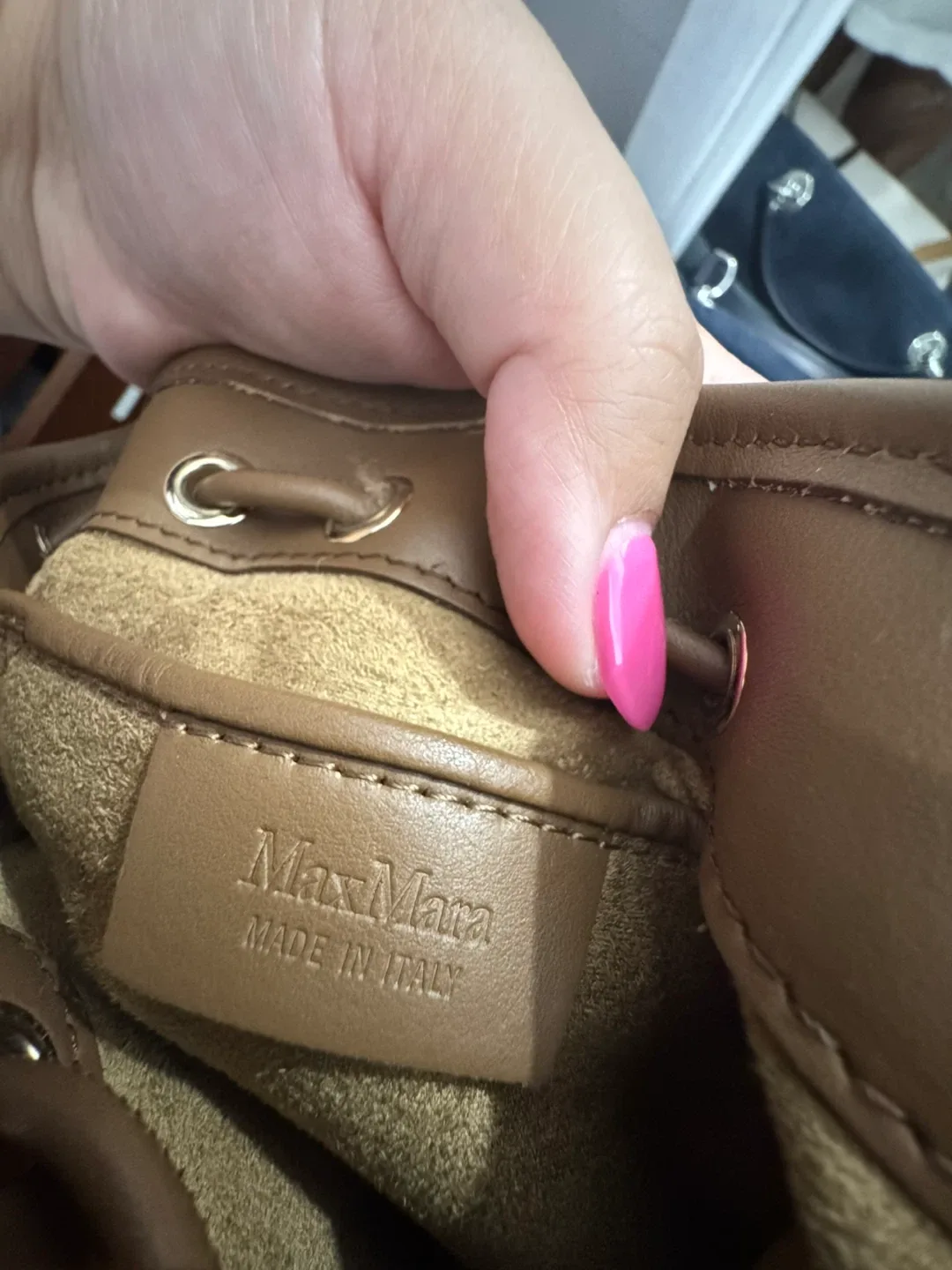 Max Mara Mini Teddy Bucket Bag image indicator(2)