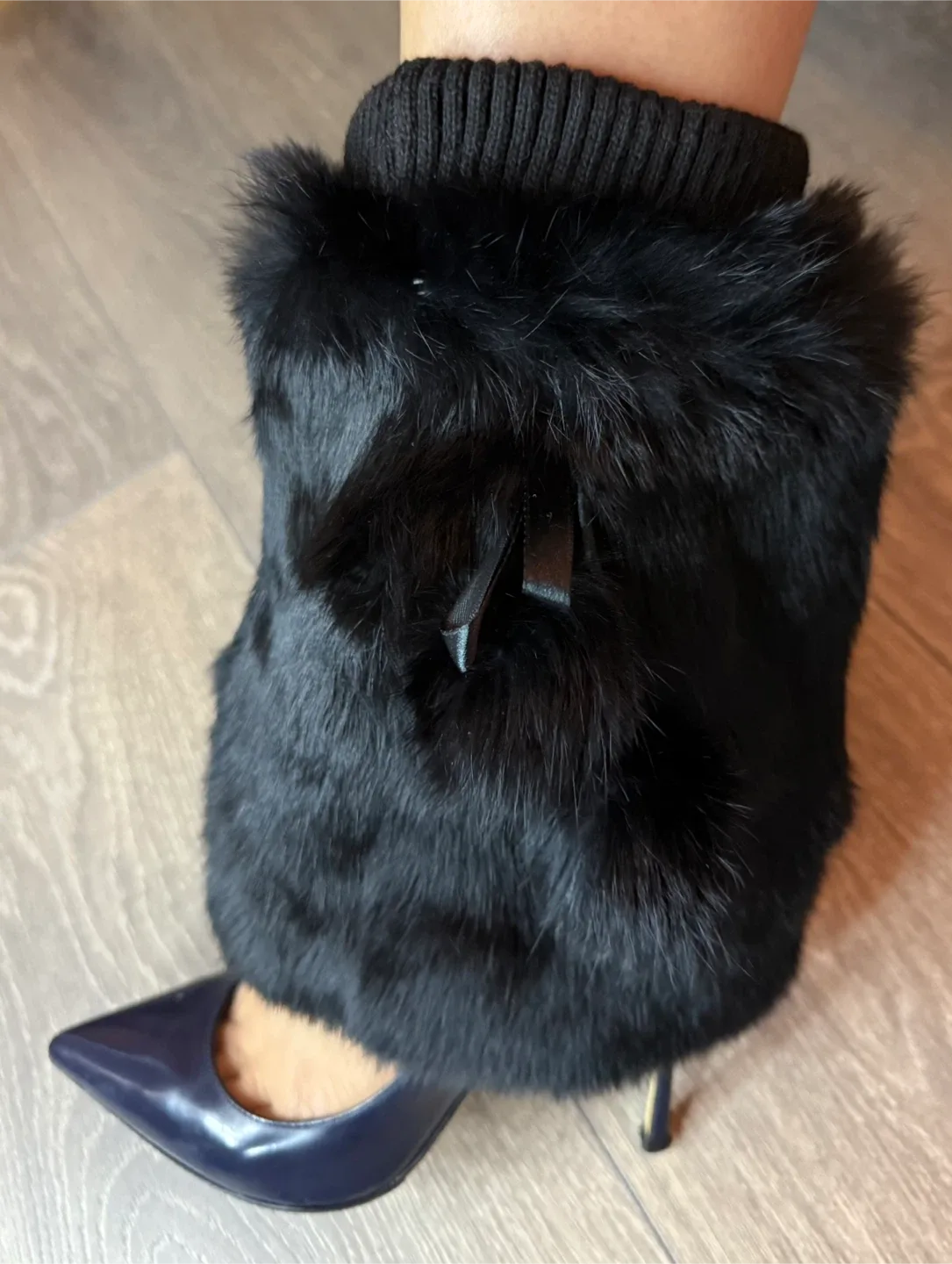 Black Fur Boot Cuffs image indicator(3)