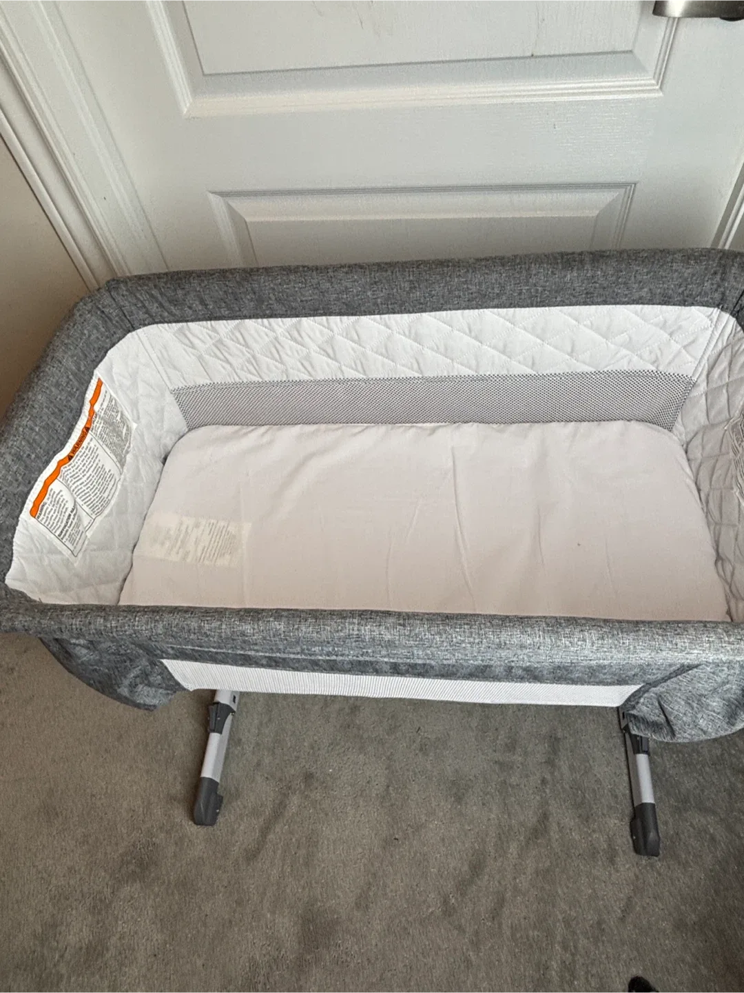 Dream On Me bedside baby bassinet image indicator(4)