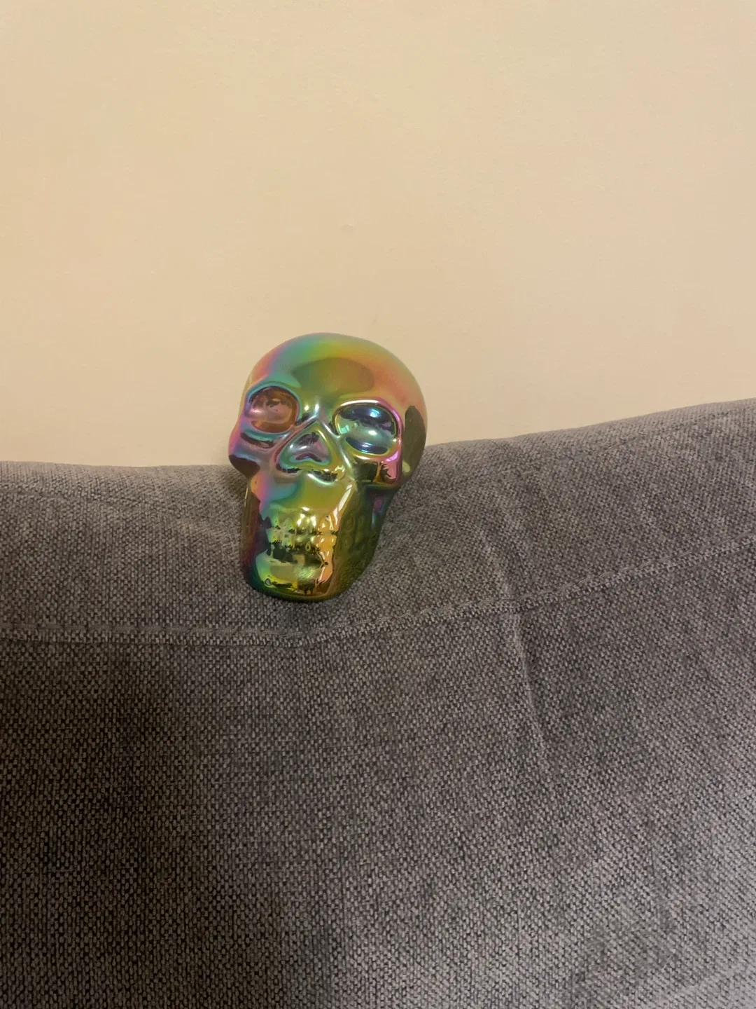 Iridescent Skull Decor thumbnail