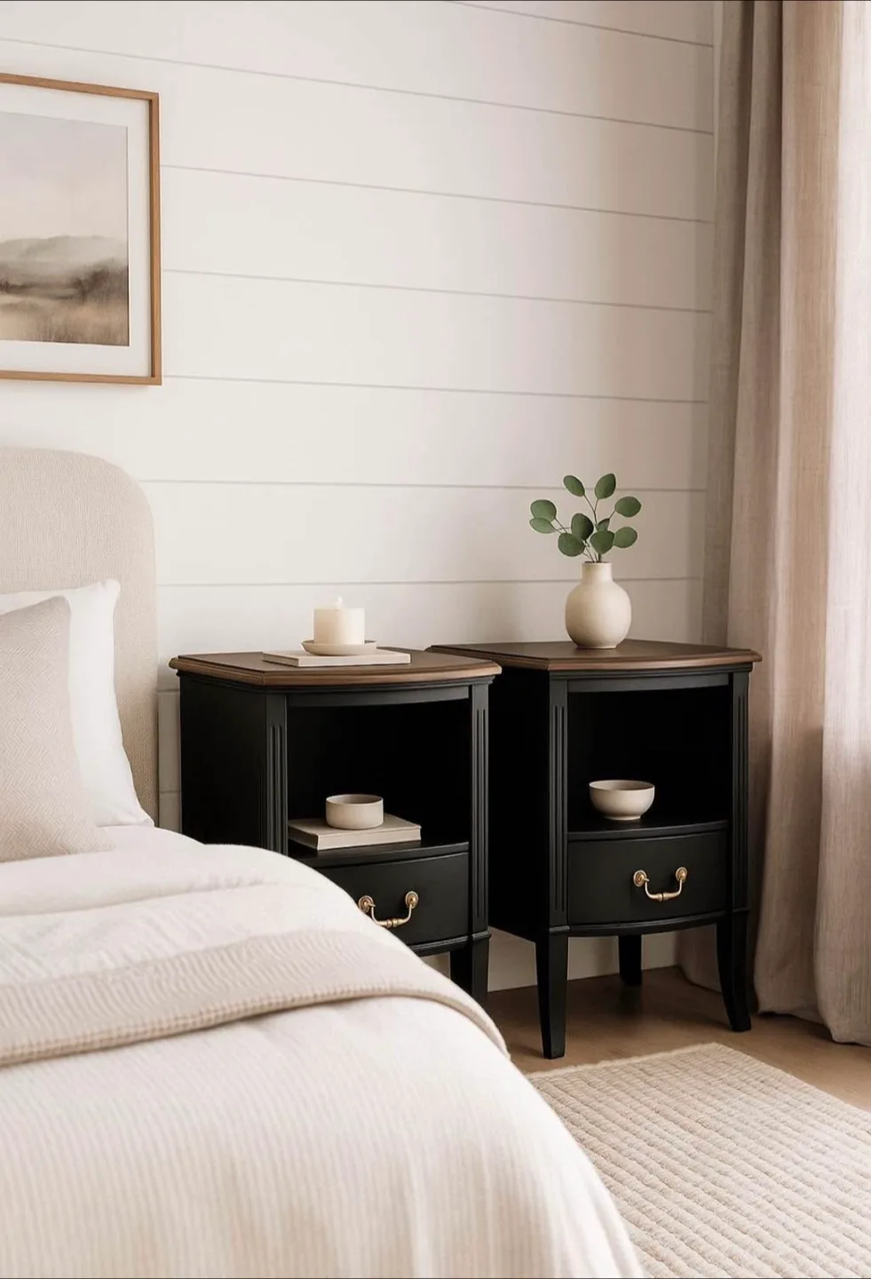 ✨Vintage MCM End/Side Tables✨ image indicator(5)