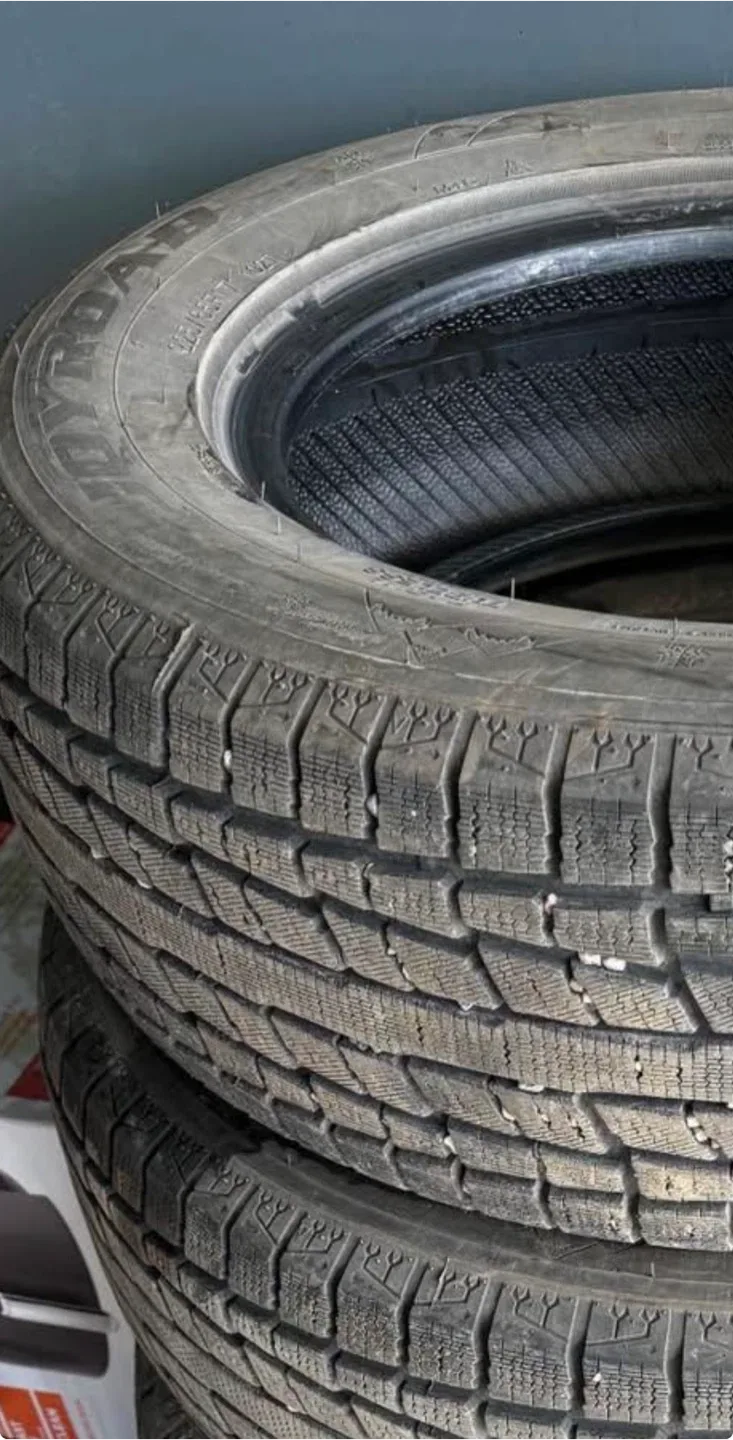 DryRoad Winter Tires - 215/65R17
